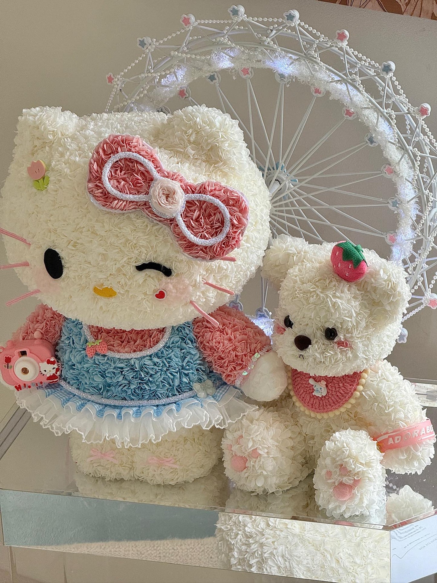 Hello Kitty & Her Teddy Bear 🧸 Preserved Flowers Box 🎡