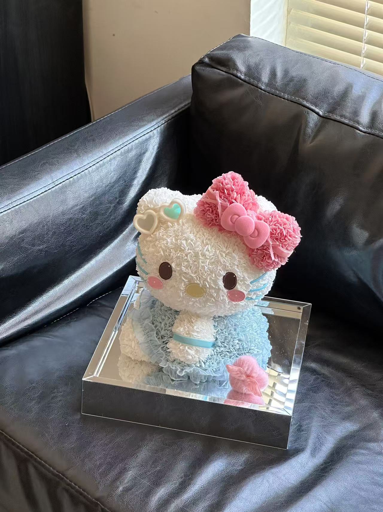 Hello Kitty 🩵 Preserved Flowers Gift Box 🇸🇬 SG In Stock