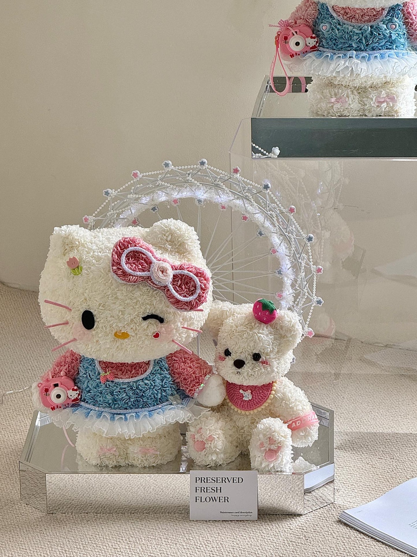 Hello Kitty & Her Teddy Bear 🧸 Preserved Flowers Box 🎡
