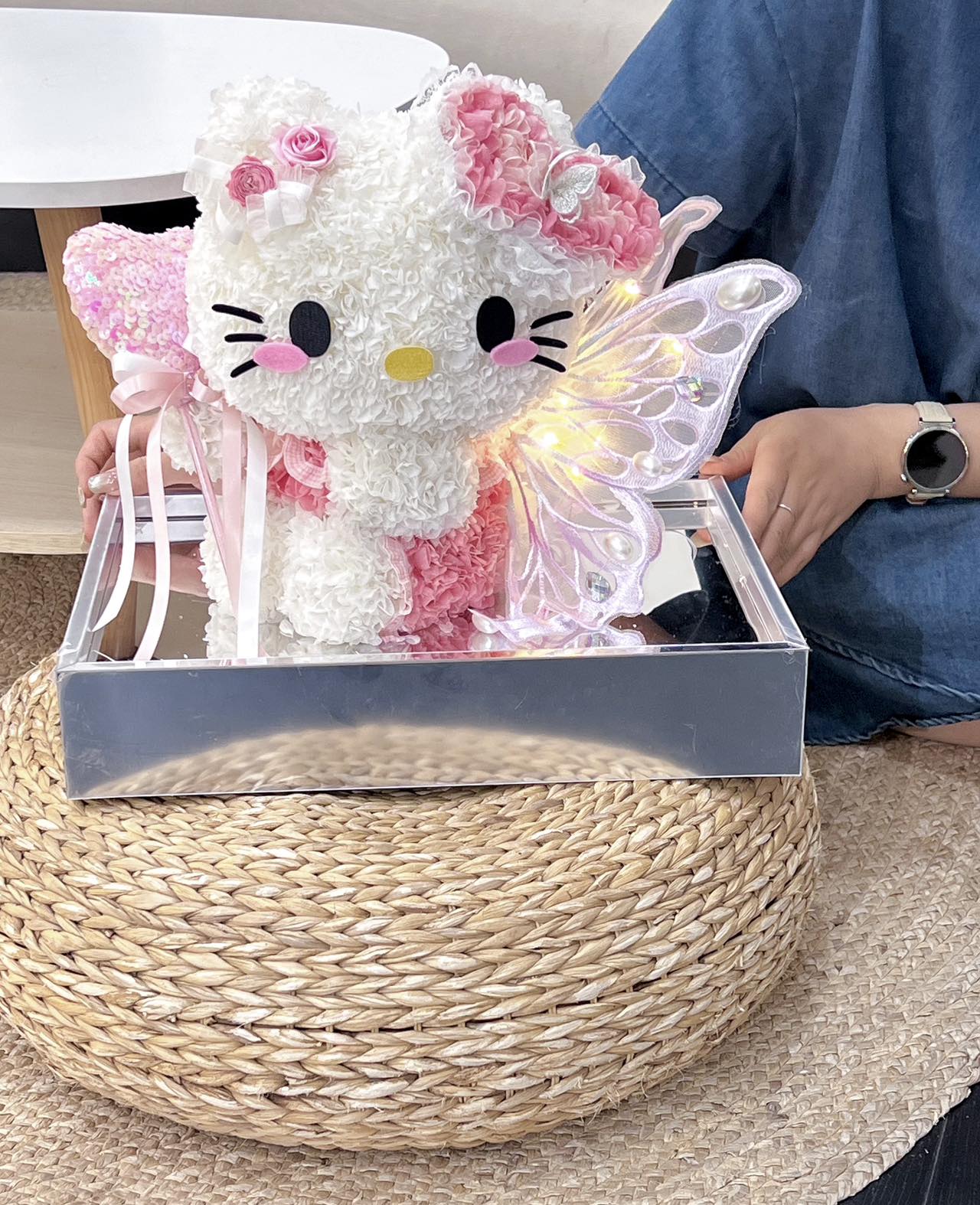 Butterfly Kitty Preserved Flowers Box