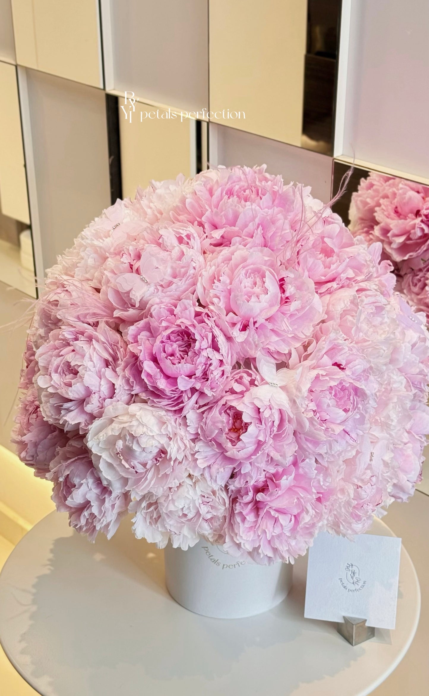 Holland Peonies Sarah Bernhardt Gift Box 🩷 Fresh Flowers