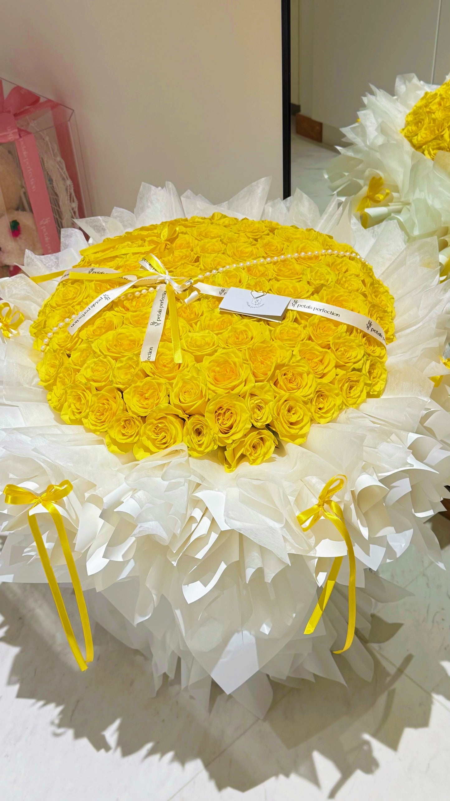Premium Fresh Roses Bouquet 99 stk Yellow Roses