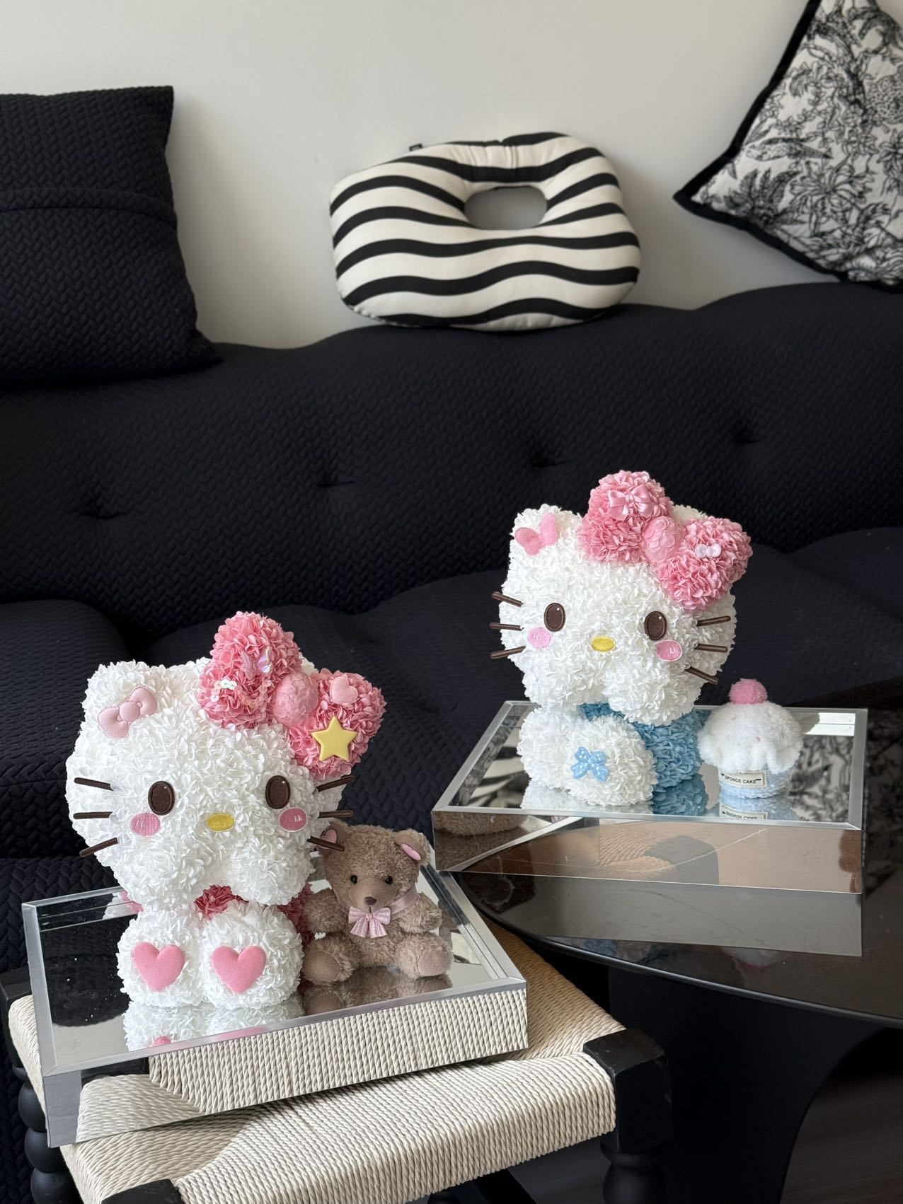 Shy Kitty Cake Preserved Flowers Box 🇸🇬 SG In Stock
