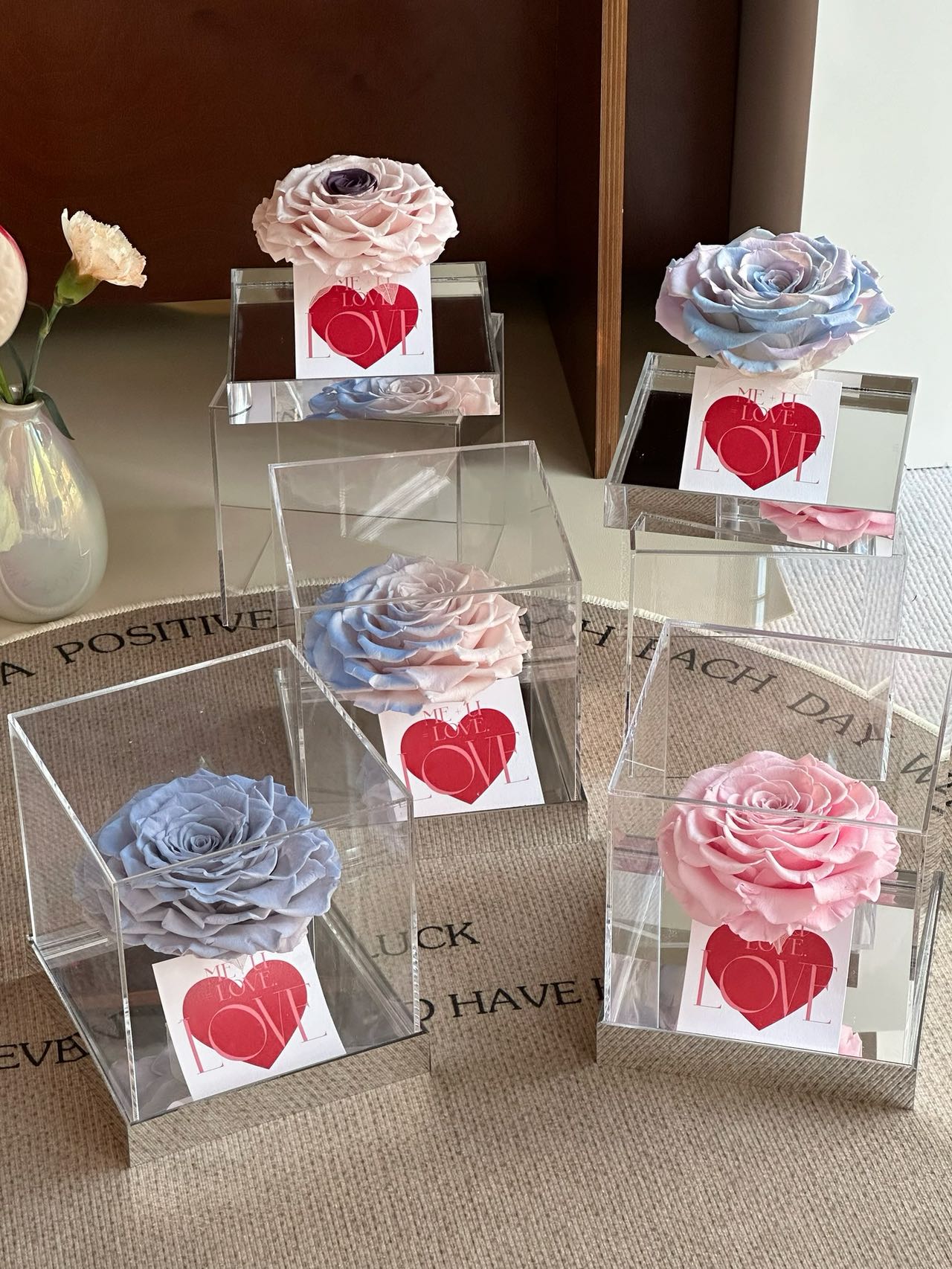 Ecuador Preserved Rose Gift Box