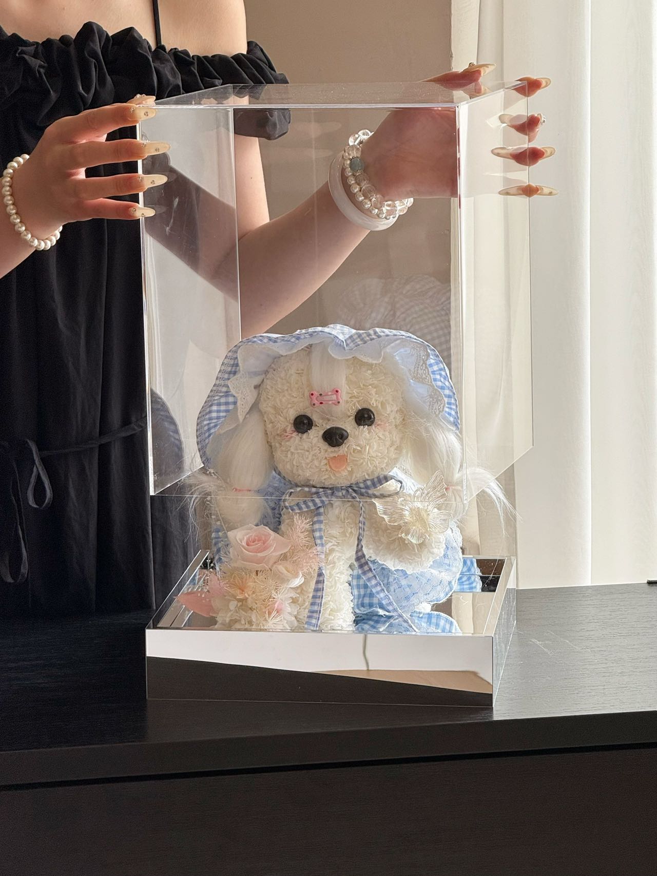 Puppy Catch Butterfly Preserved Flowers Box 🇸🇬 SG In Stock