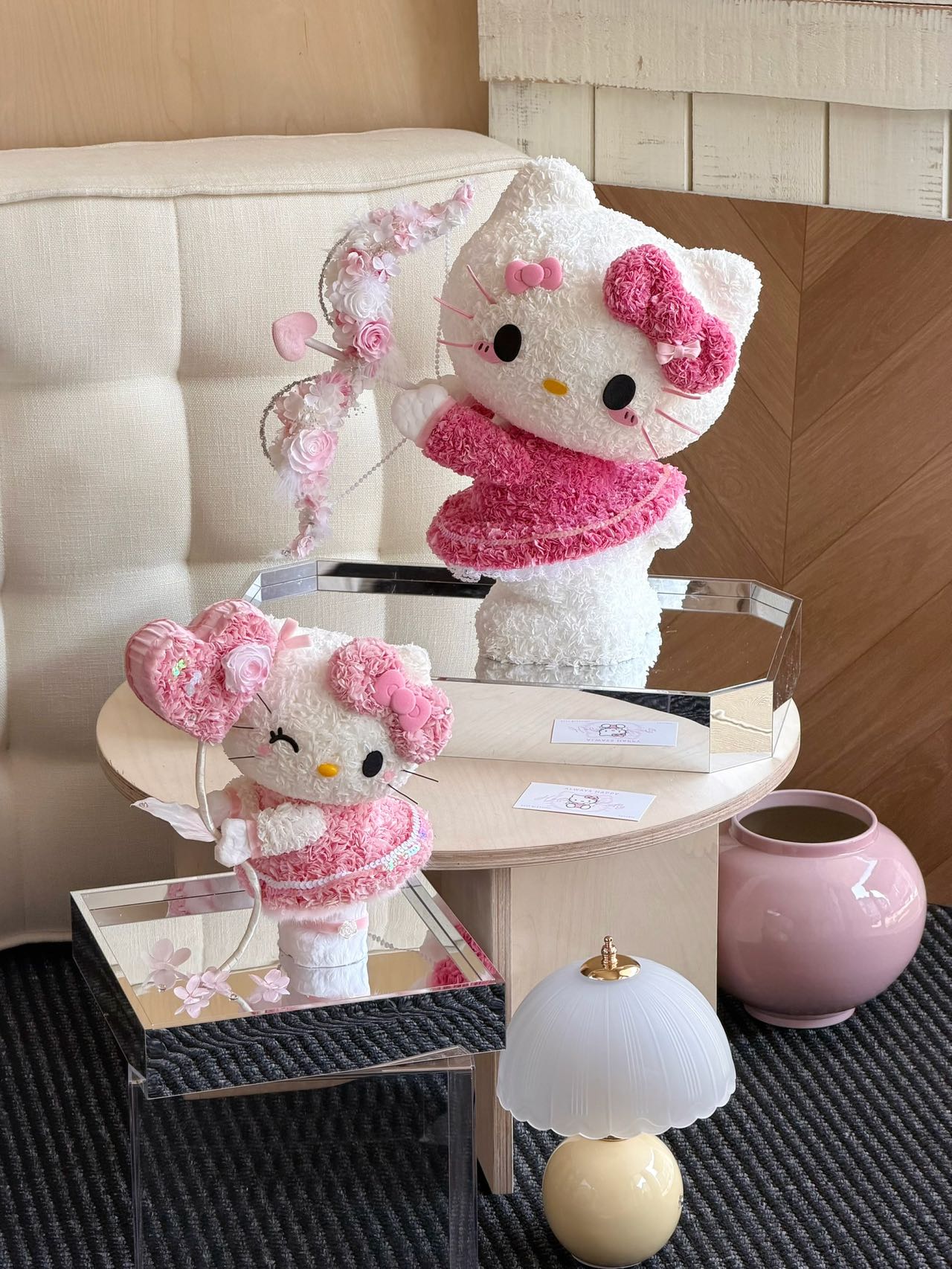 Hello Kitty Heart Preserved Flowers Box 🇸🇬 SG In Stock