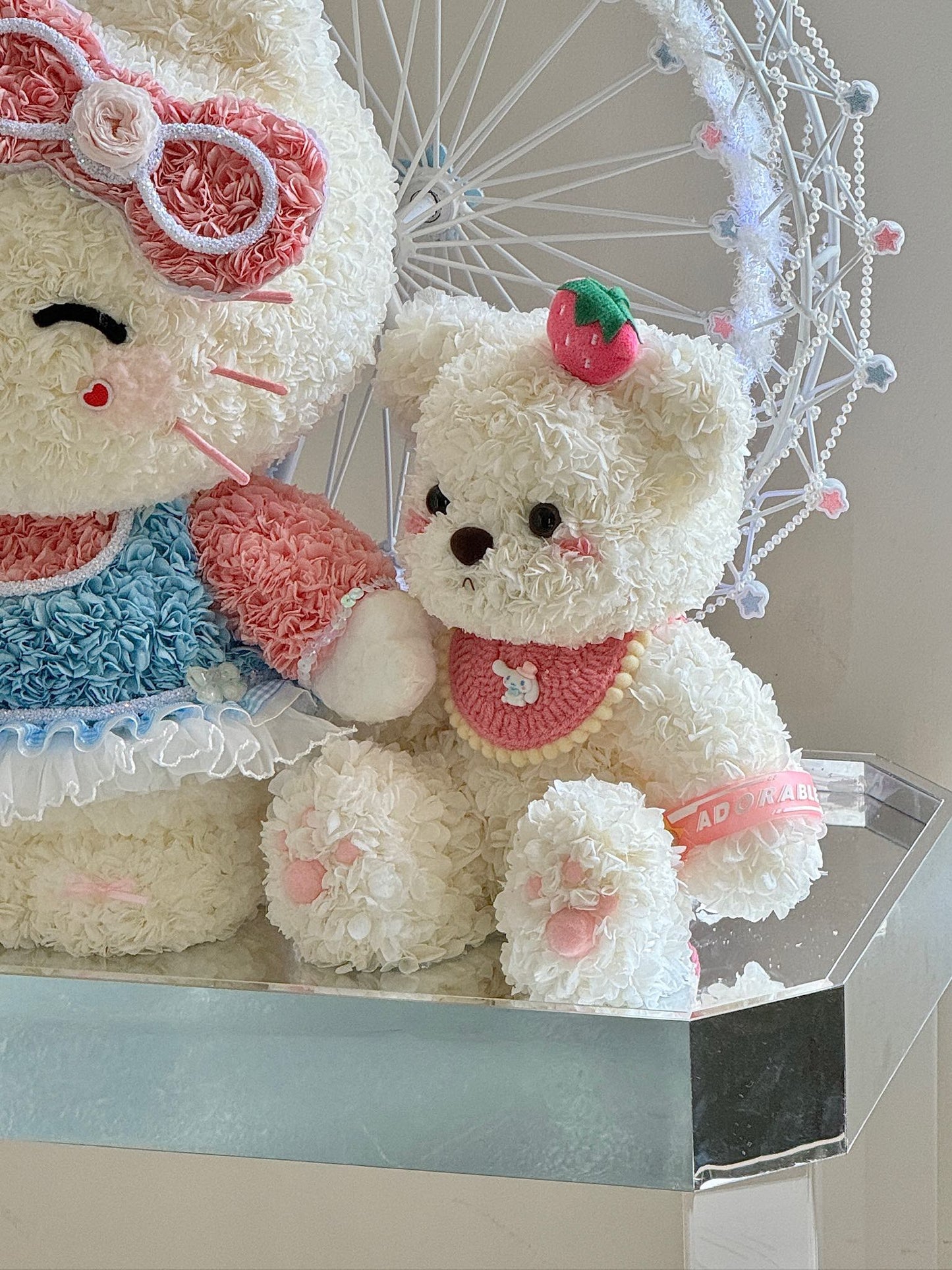 Hello Kitty & Her Teddy Bear 🧸 Preserved Flowers Box 🎡