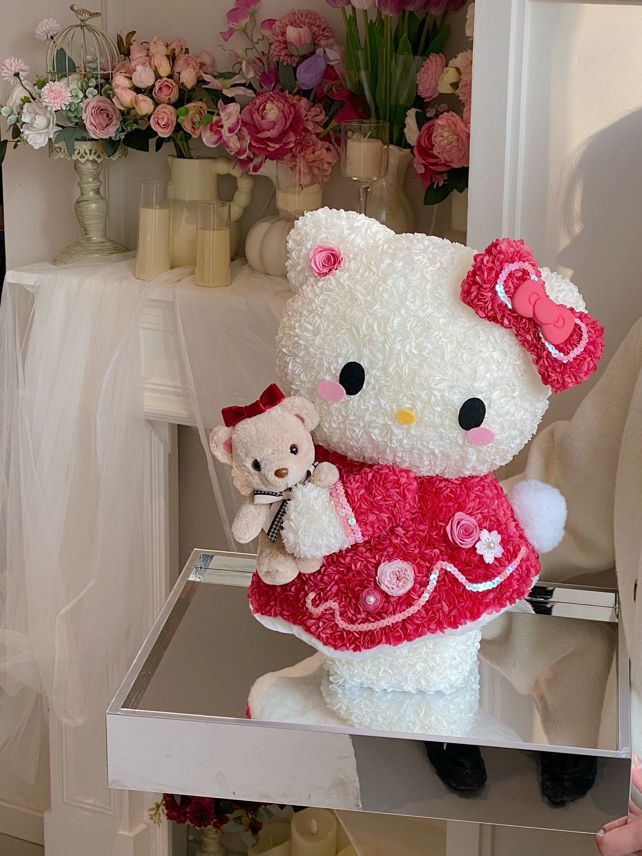 Hello Kitty & Her Teddy Bear 🧸 Preserved Flowers Box 🇸🇬 SG in Stock