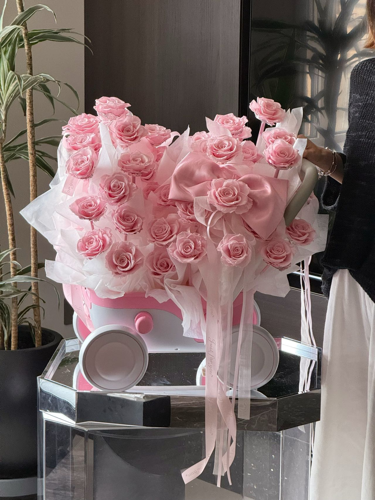 Ecuador Preserved Flowers Trolley