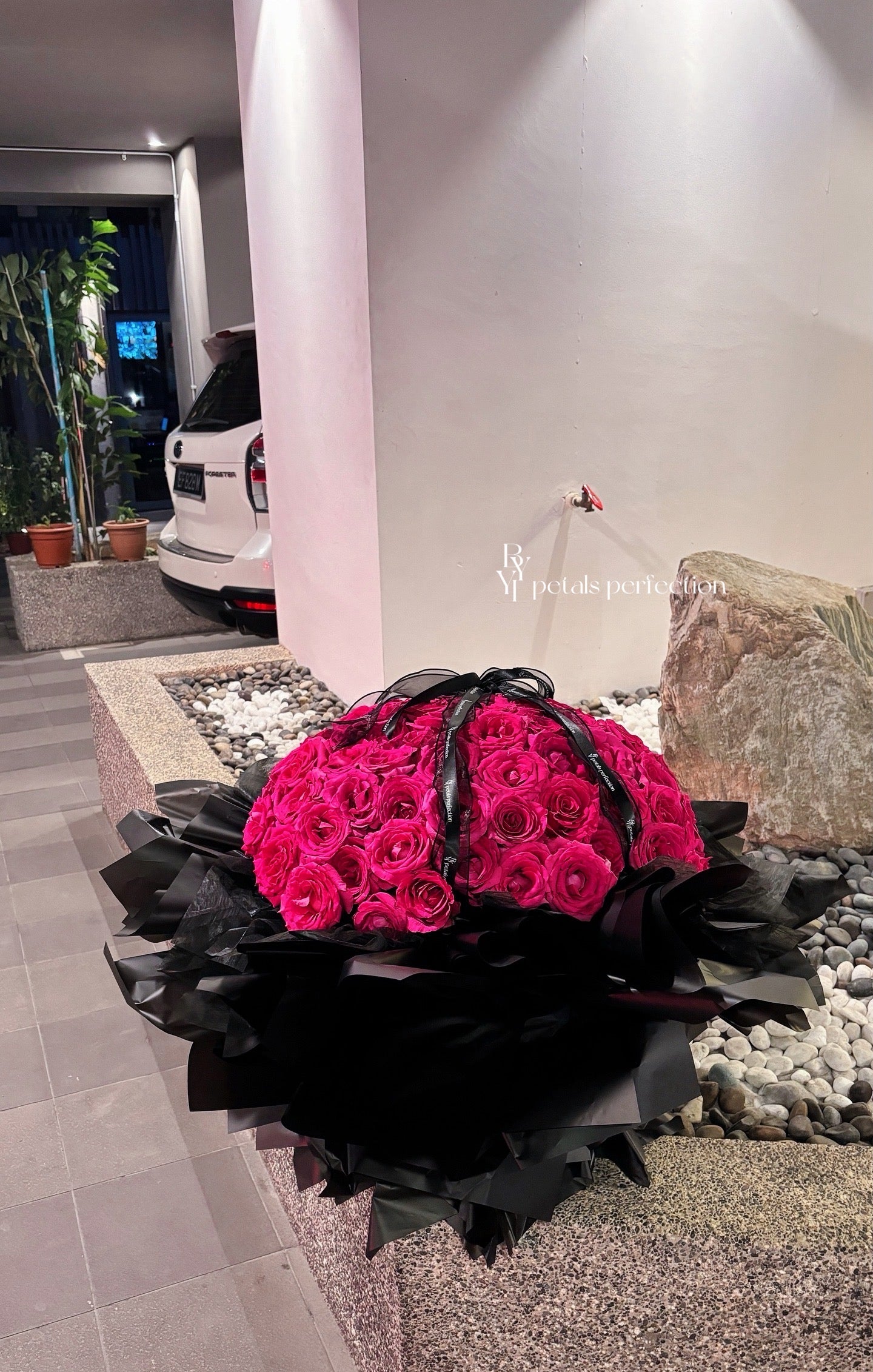 Floyd Fresh Roses Bouquet 99stk