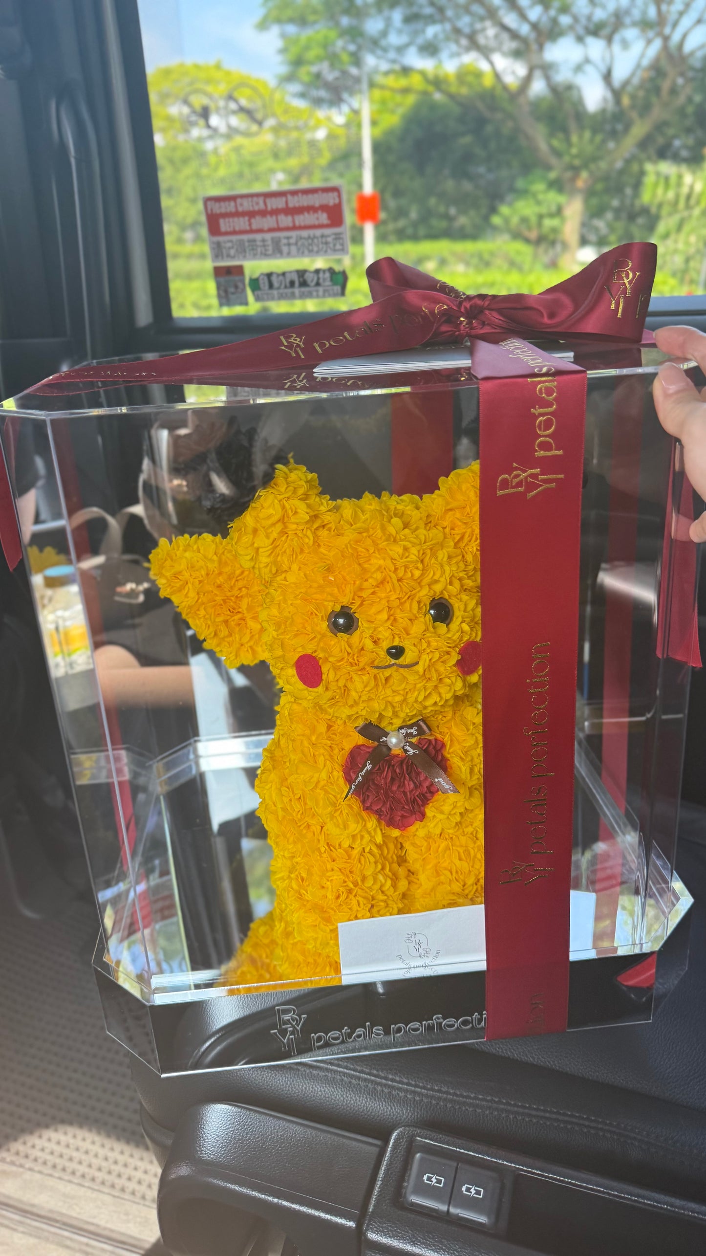 Pikachu Preserved Flowers Box 🇸🇬 SG In Stock