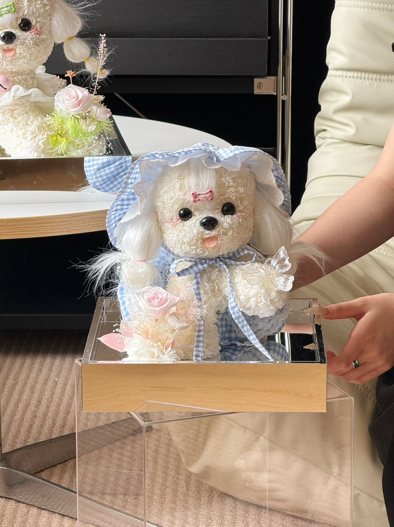Puppy Catch Butterfly Preserved Flowers Box 🇸🇬 SG In Stock