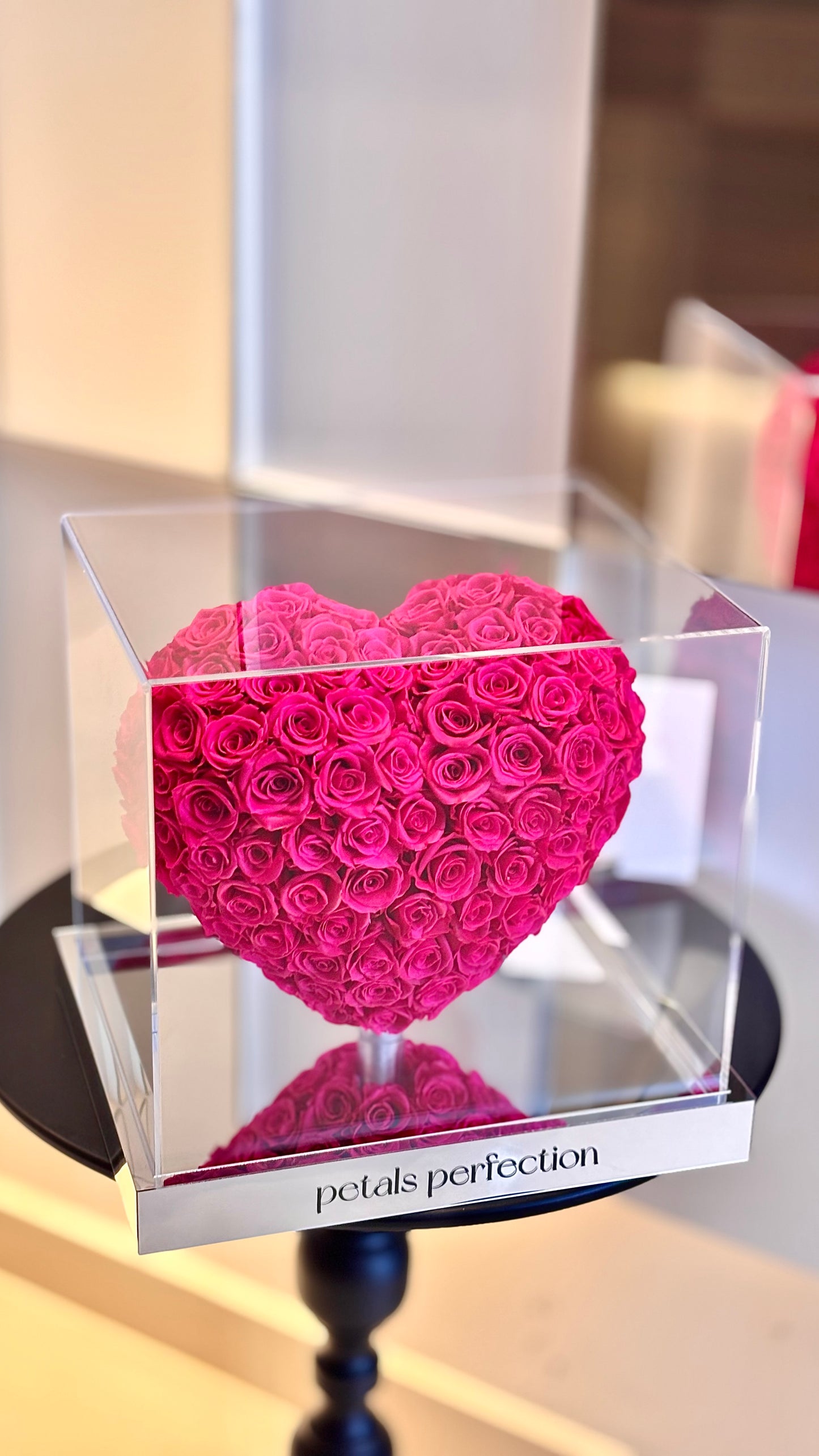 Floyd pink 3D Love Heart Shaped Preserved Roses Box 🇸🇬 SG In Stock