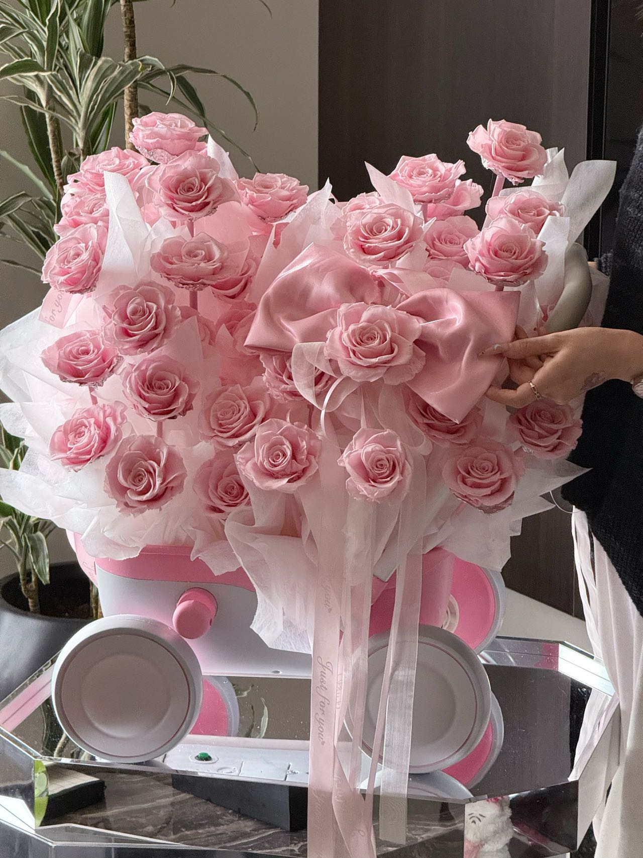 Ecuador Preserved Flowers Trolley