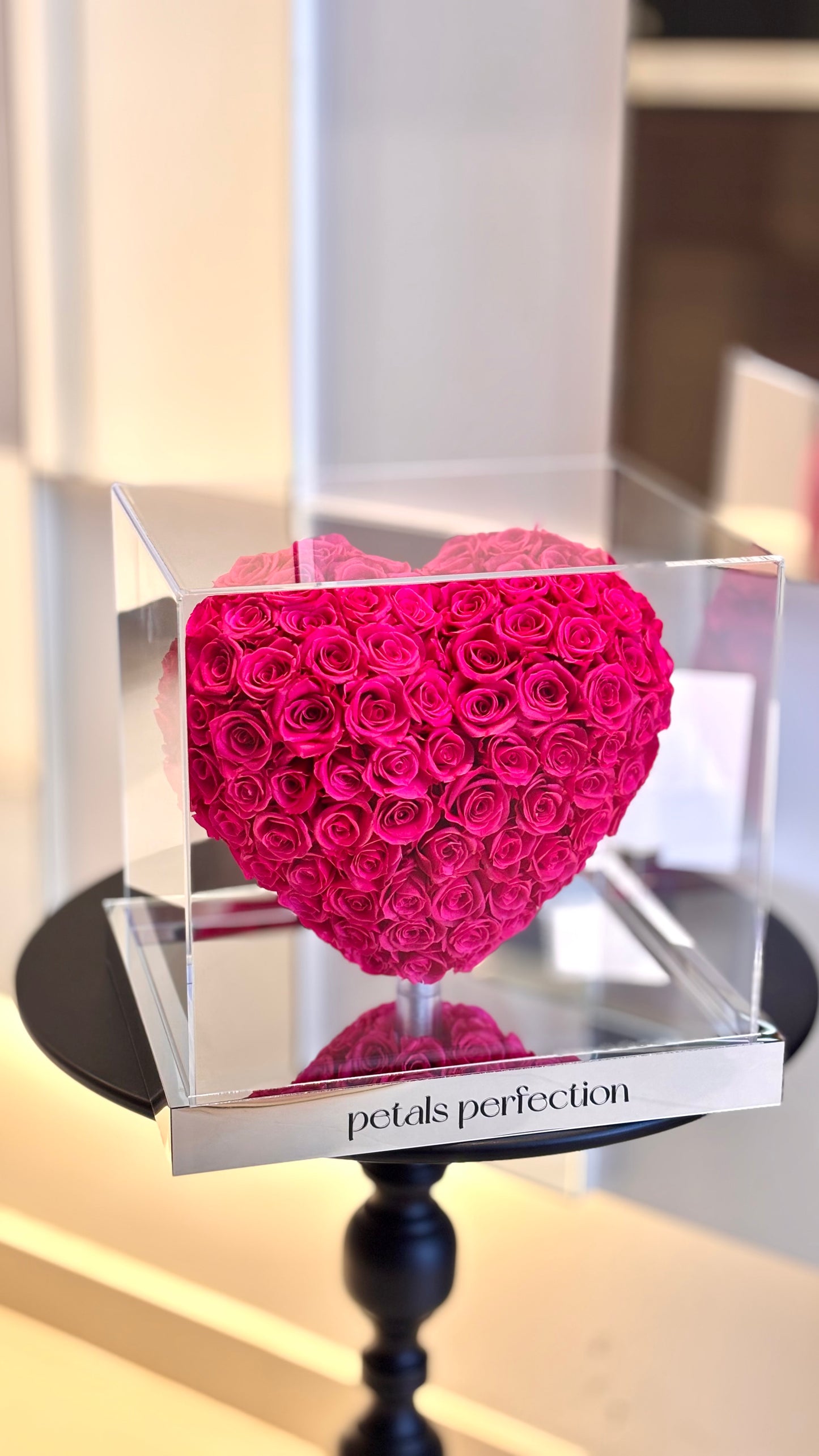 Floyd pink 3D Love Heart Shaped Preserved Roses Box 🇸🇬 SG In Stock
