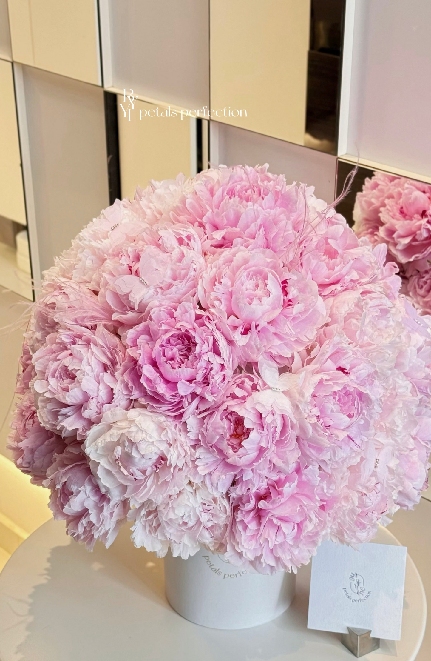 Holland Peonies Sarah Bernhardt Gift Box 🩷 Fresh Flowers