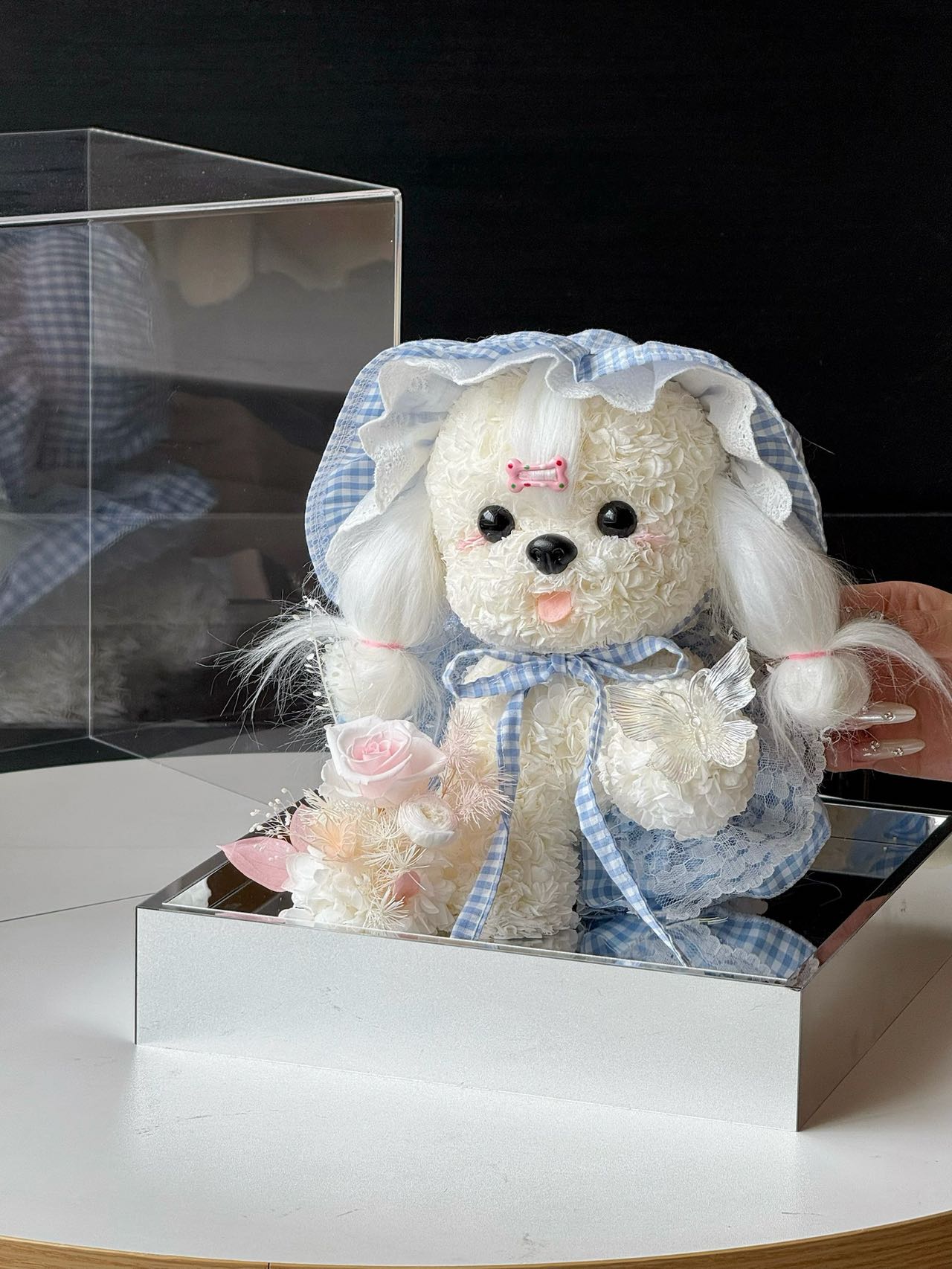 Puppy Catch Butterfly Preserved Flowers Box 🇸🇬 SG In Stock