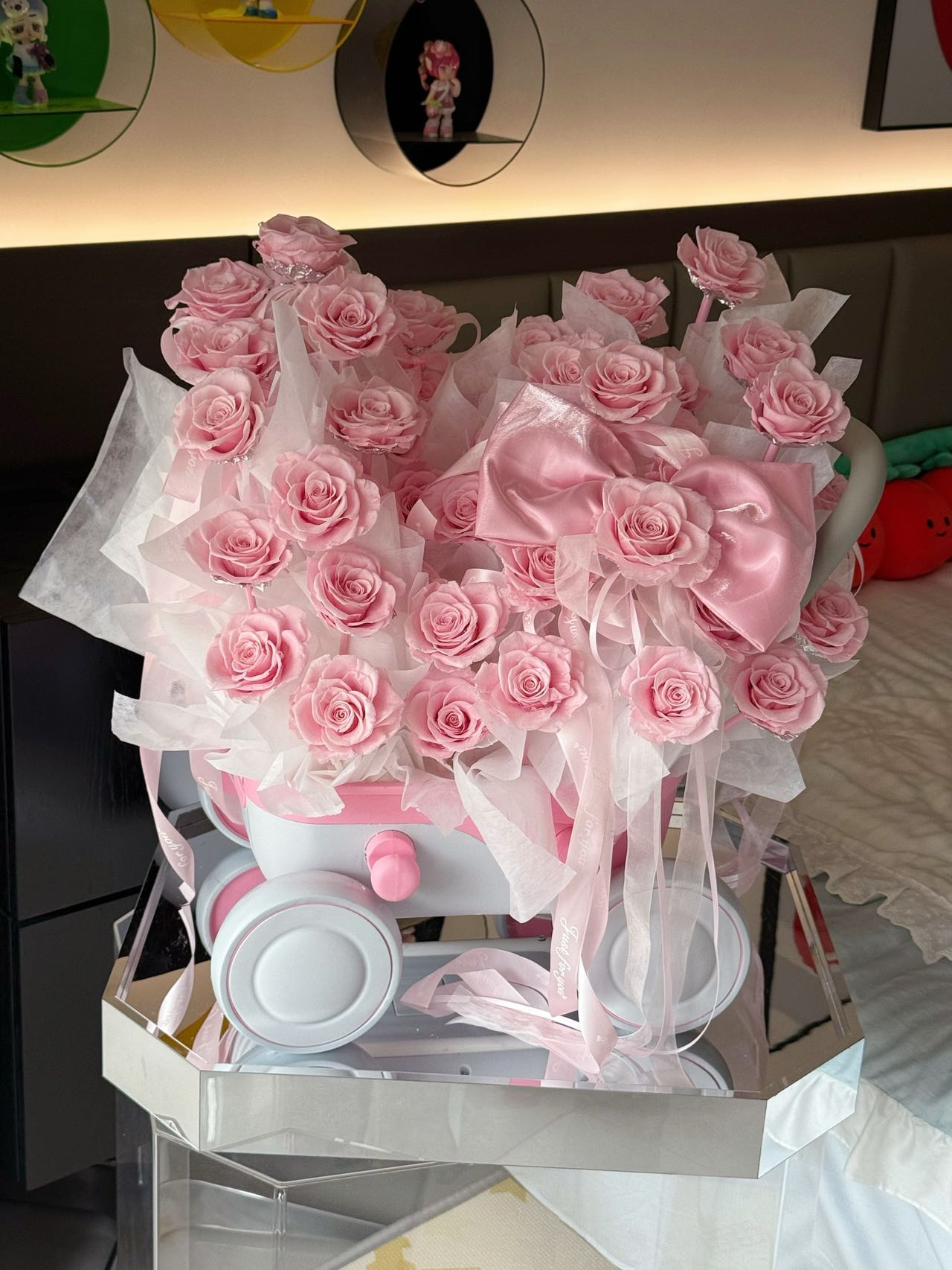 Ecuador Preserved Flowers Trolley