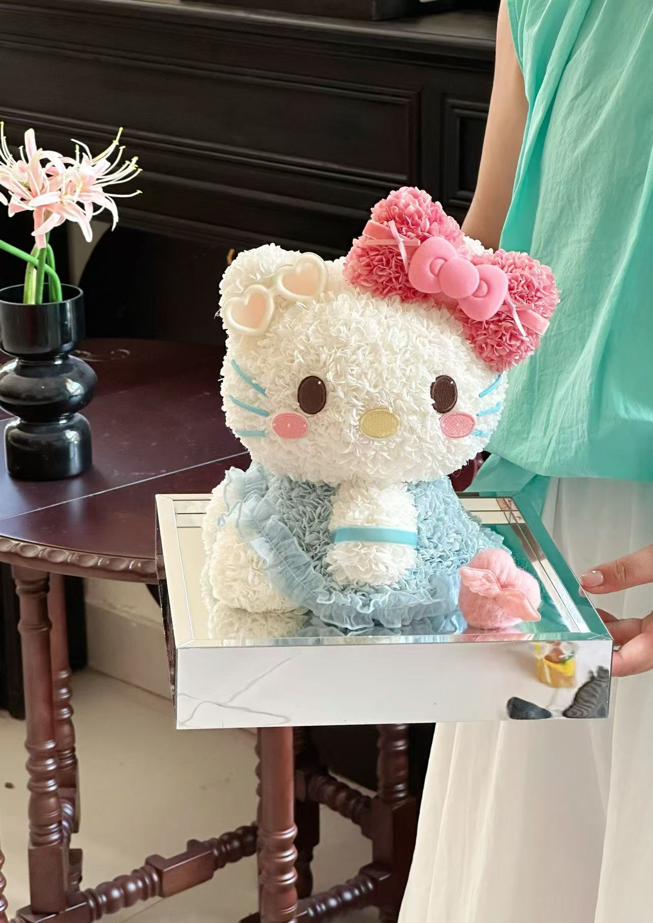 Hello Kitty 🩵 Preserved Flowers Gift Box 🇸🇬 SG In Stock