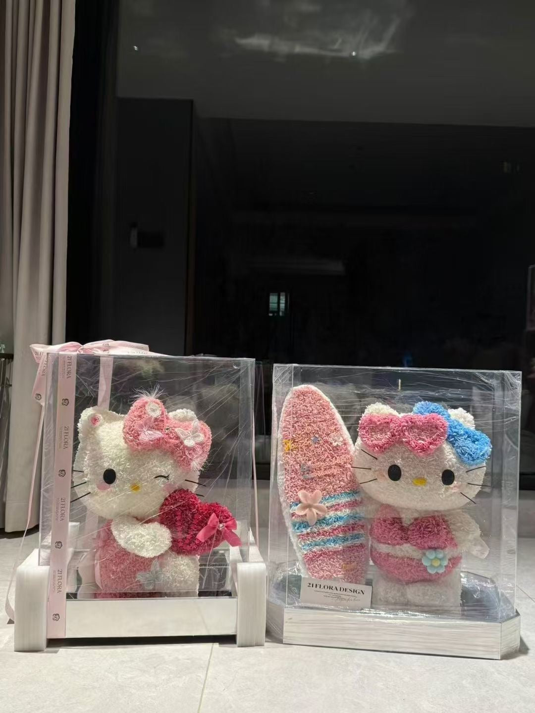 Kitty Love Heart Preserved Flowers Box 🇸🇬 SG In Stock