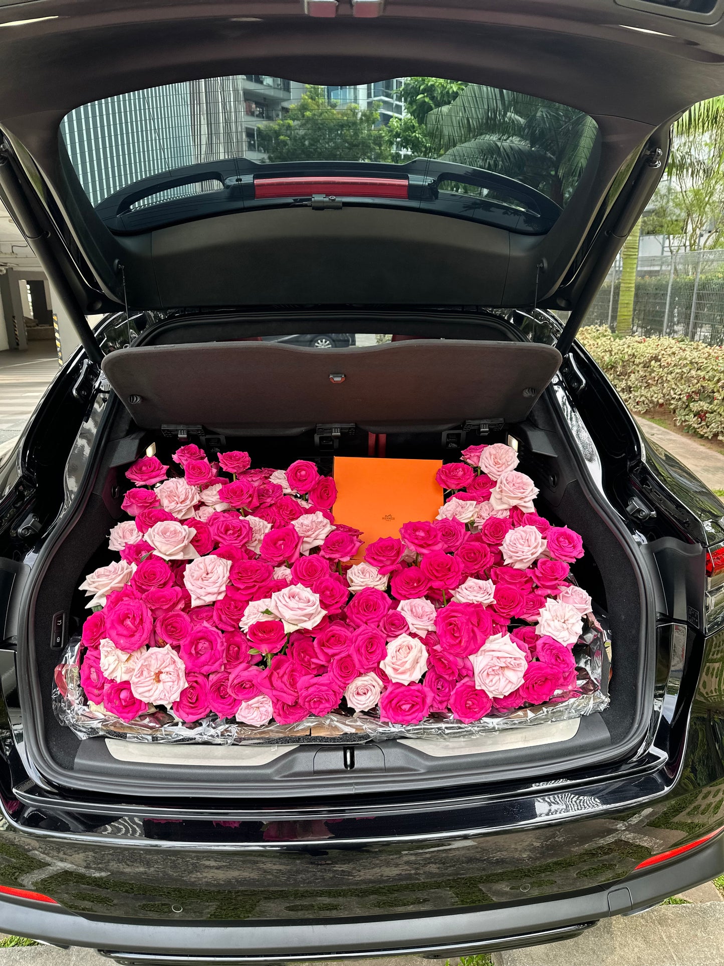 Car Boot/Trunk Flowers Arrangement For Birthday/ Special Occasions