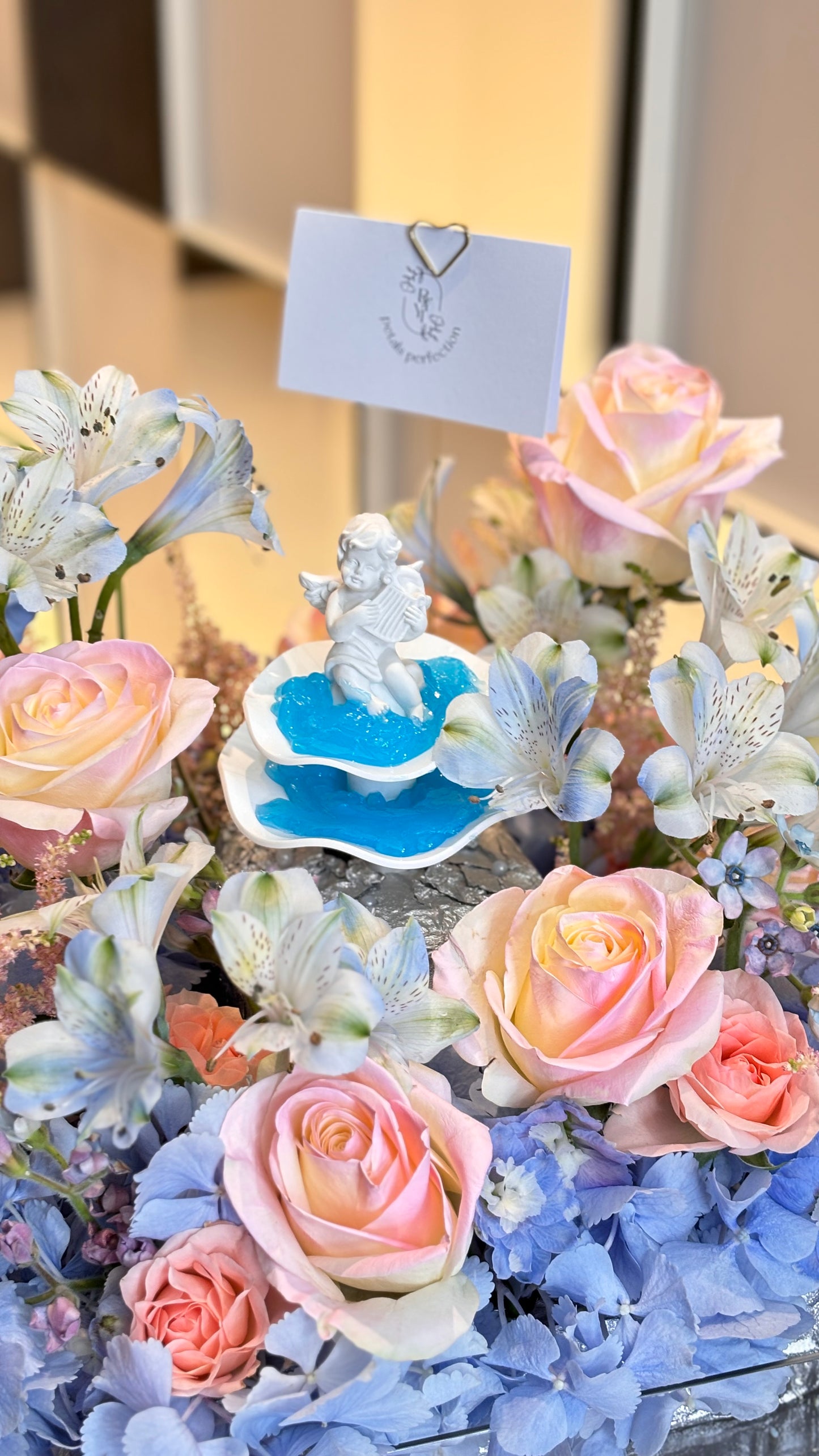 “Make A Wish” Fresh Flowers Box