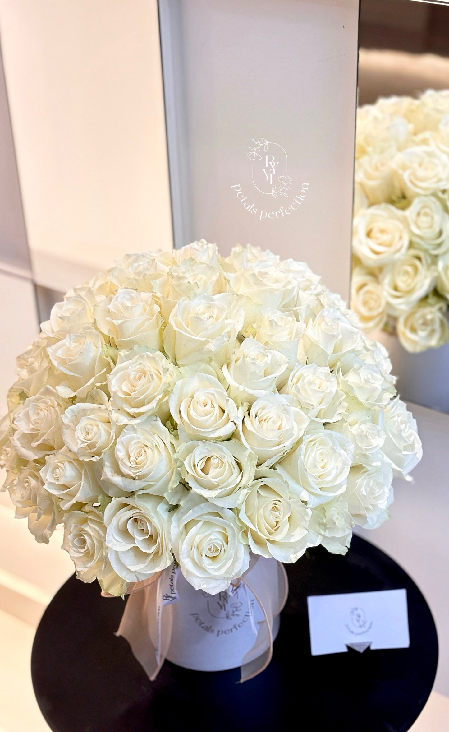 Kenya Fresh Roses Box 🤍
