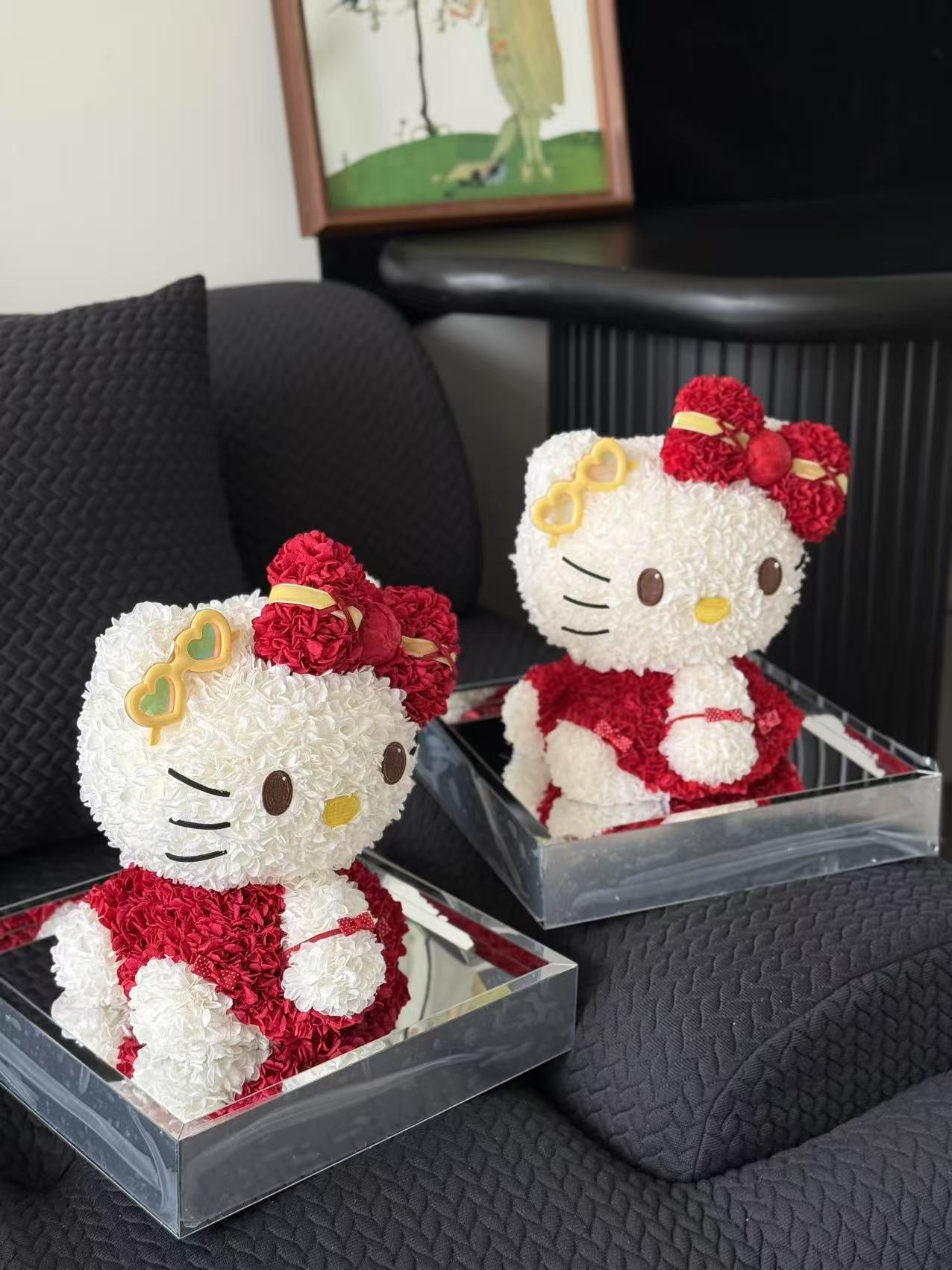 Hello Kitty 💌 Preseved Flowers Gift Box 🇸🇬 SG In Stock