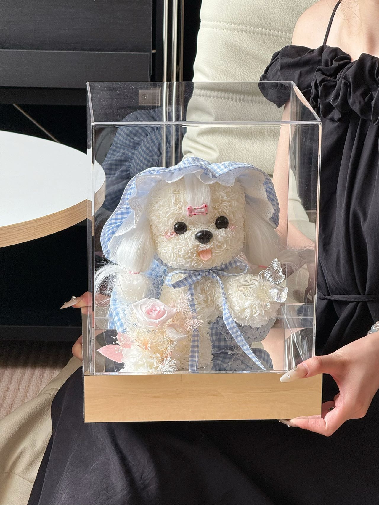 Puppy Catch Butterfly Preserved Flowers Box 🇸🇬 SG In Stock