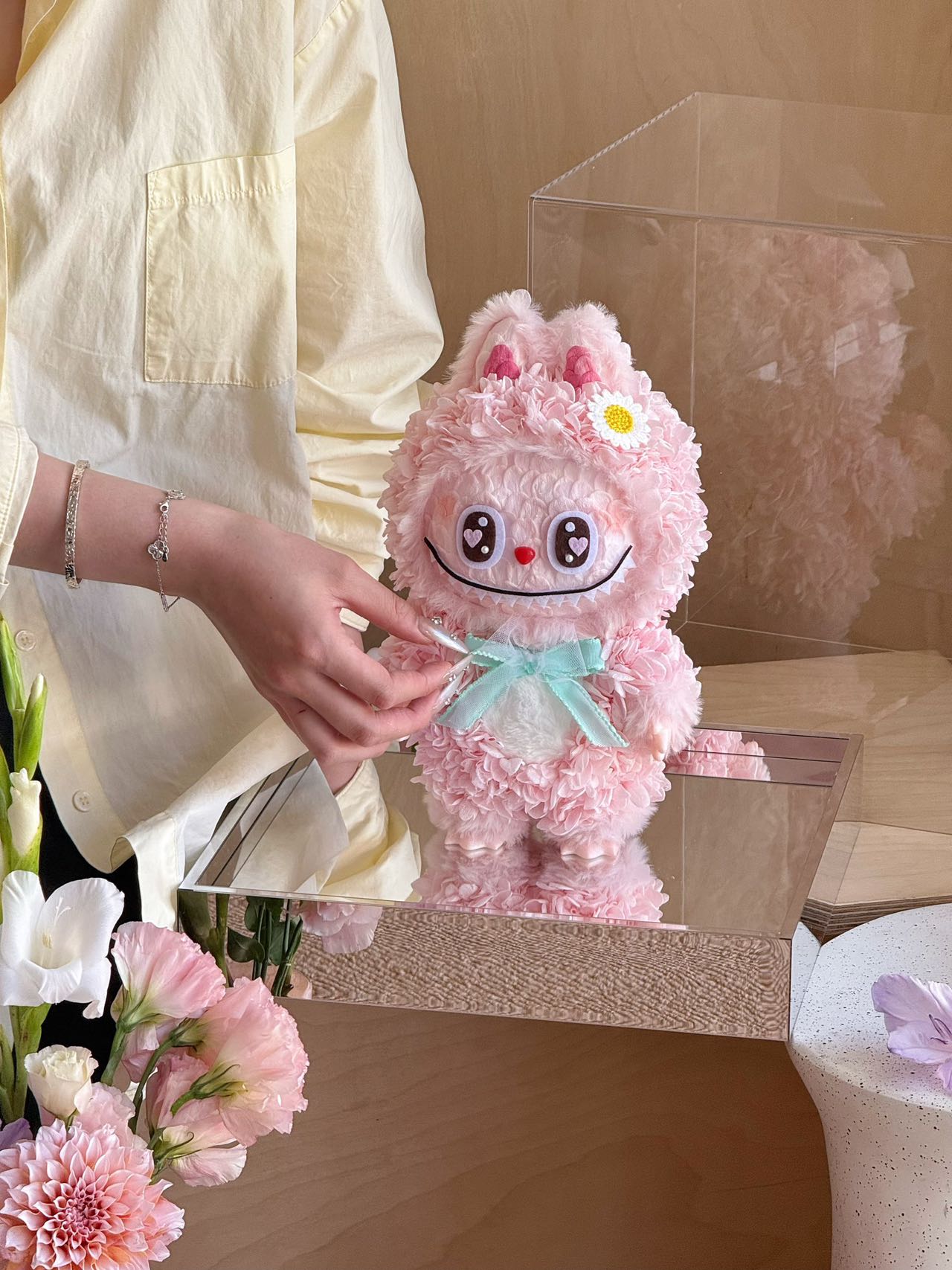 Labubu Sweet Heart Preserved Flowers Box 🇸🇬 SG In Stock