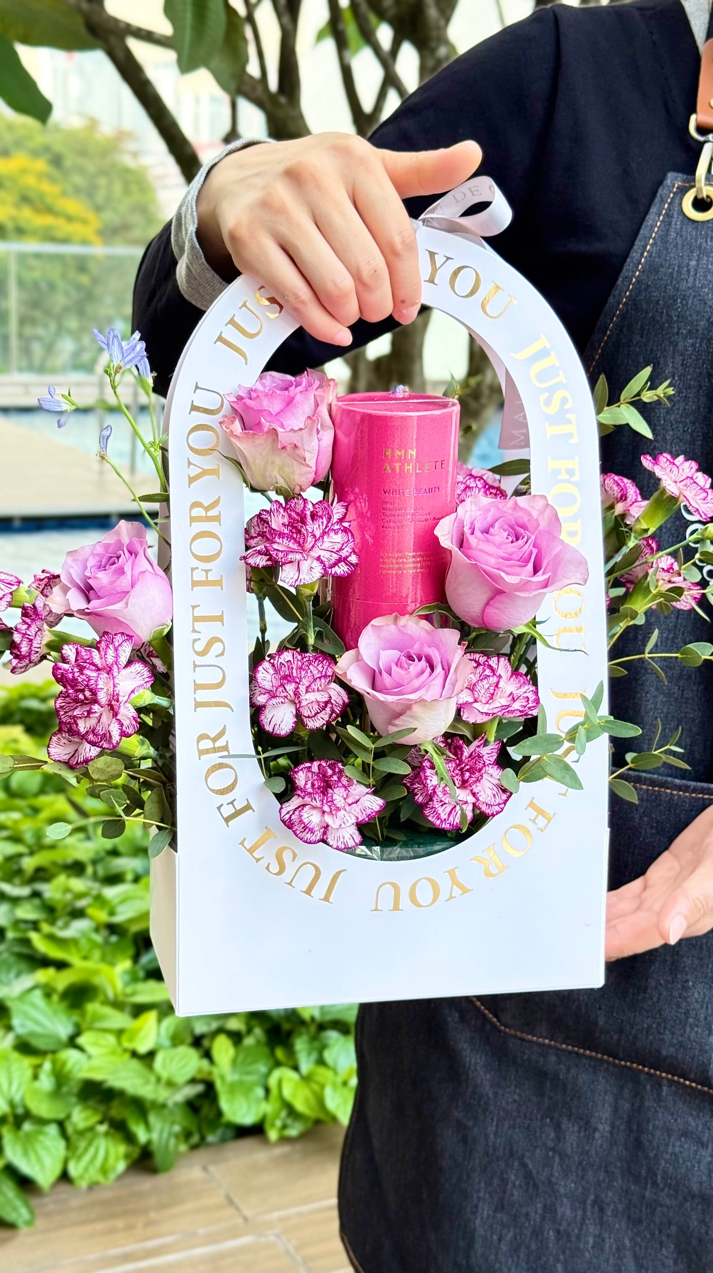 Mother’s Day NMN White Beauty Fresh Flowers Gift Box 🇸🇬 SG In Stock