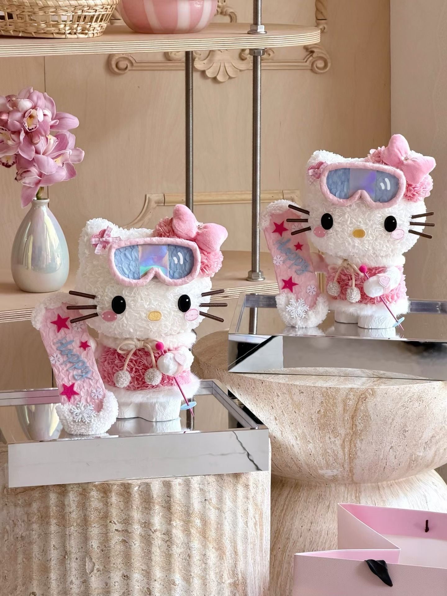 Ski Kitty Preserved Flowers Box 🌈