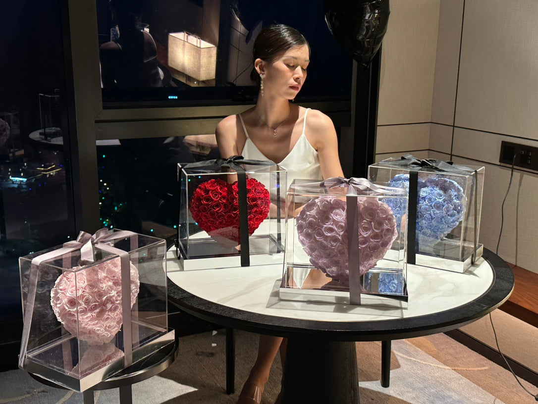 Red ❤️3D Love Heart Shaped Preserved Roses Box 🇸🇬 SG In Stock