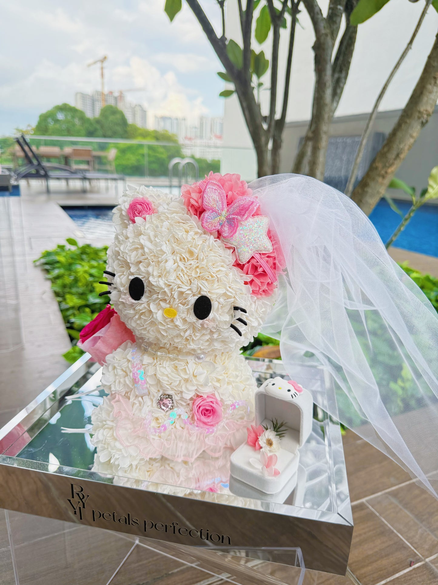 Wedding Kitty 💍 Preserved Flowers Box 🇸🇬 SG In Stock