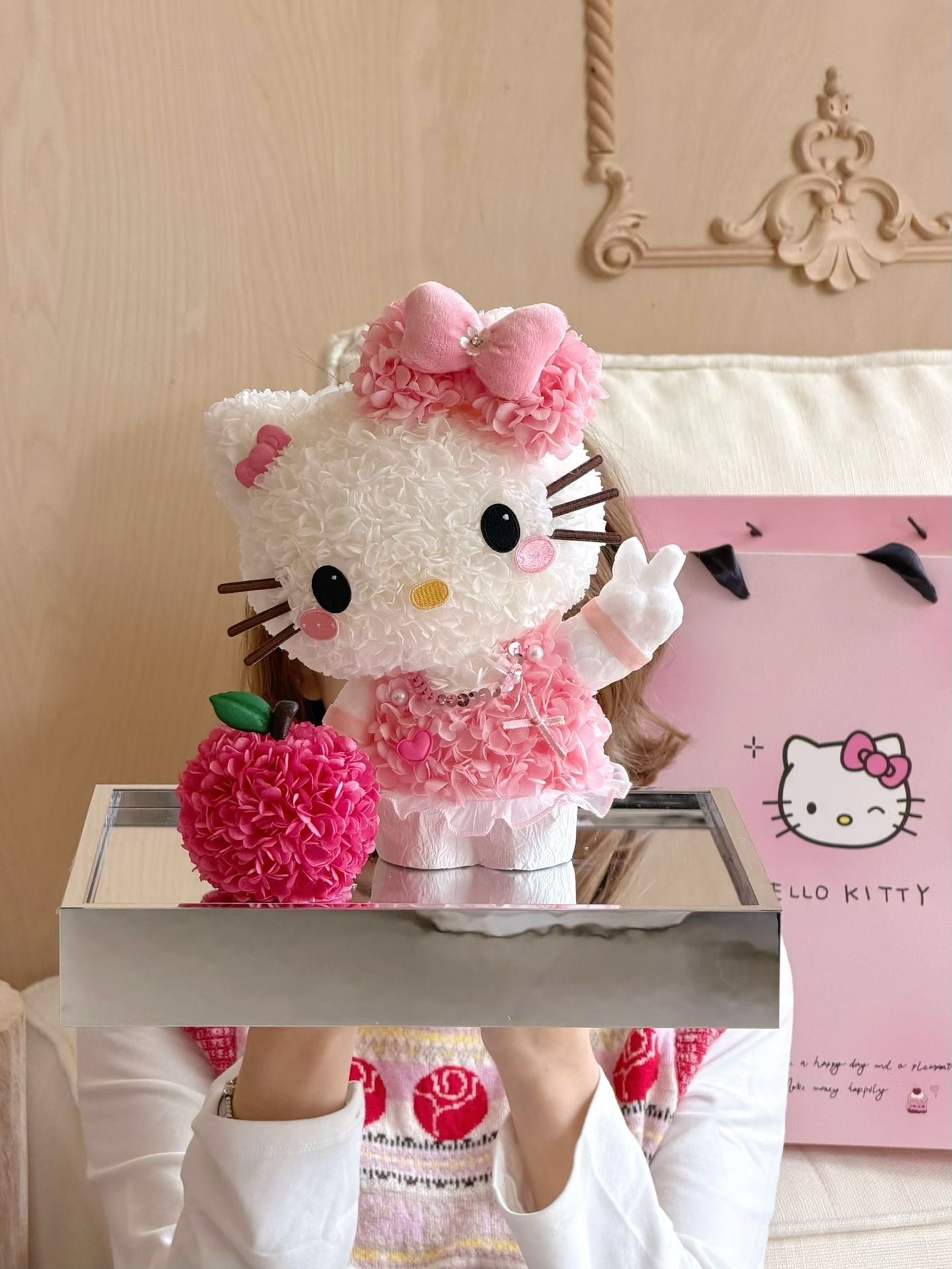 Apple Kitty Preserved Flowers Box 🍎