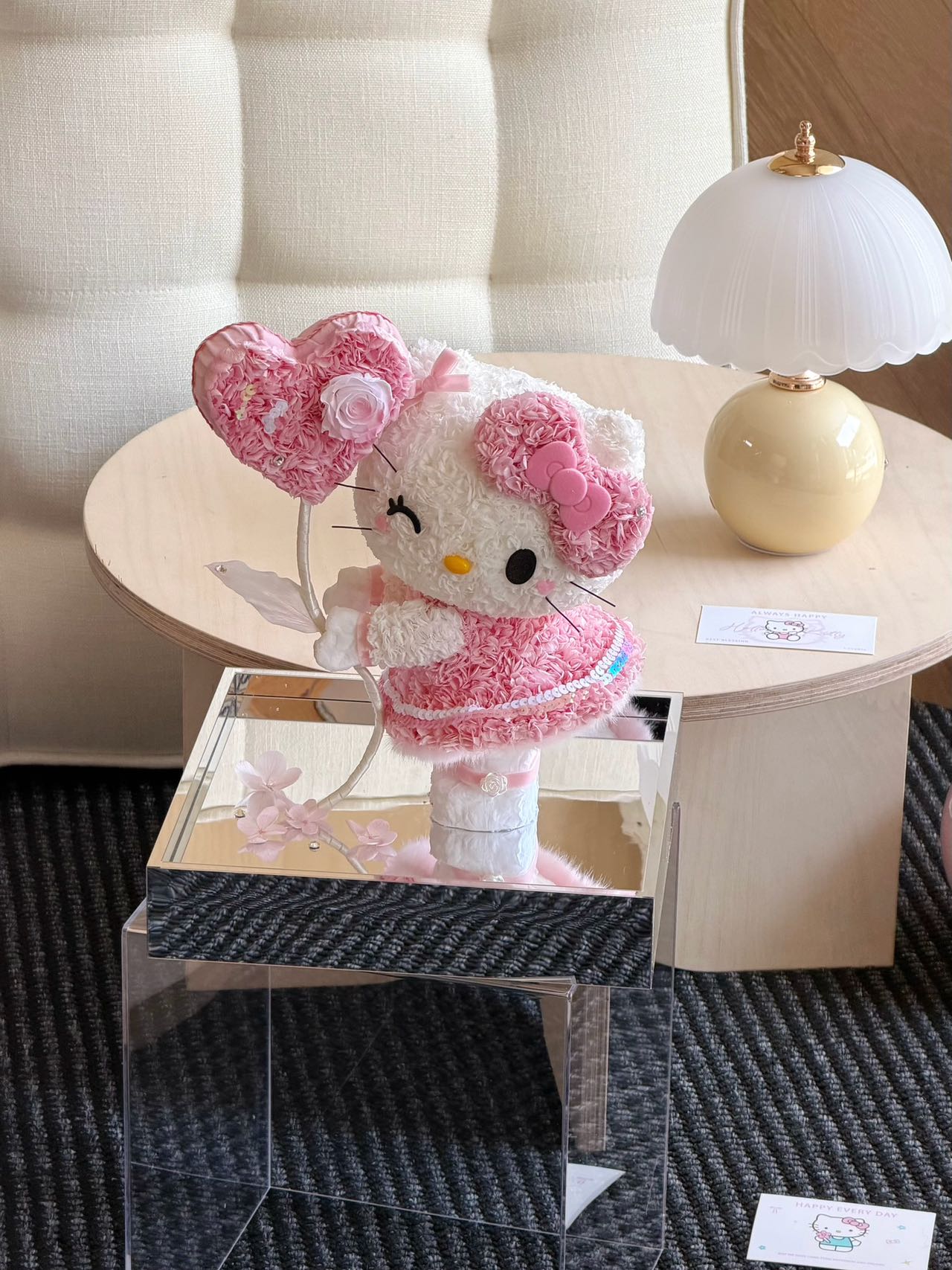 Hello Kitty Heart Preserved Flowers Box 🇸🇬 SG In Stock