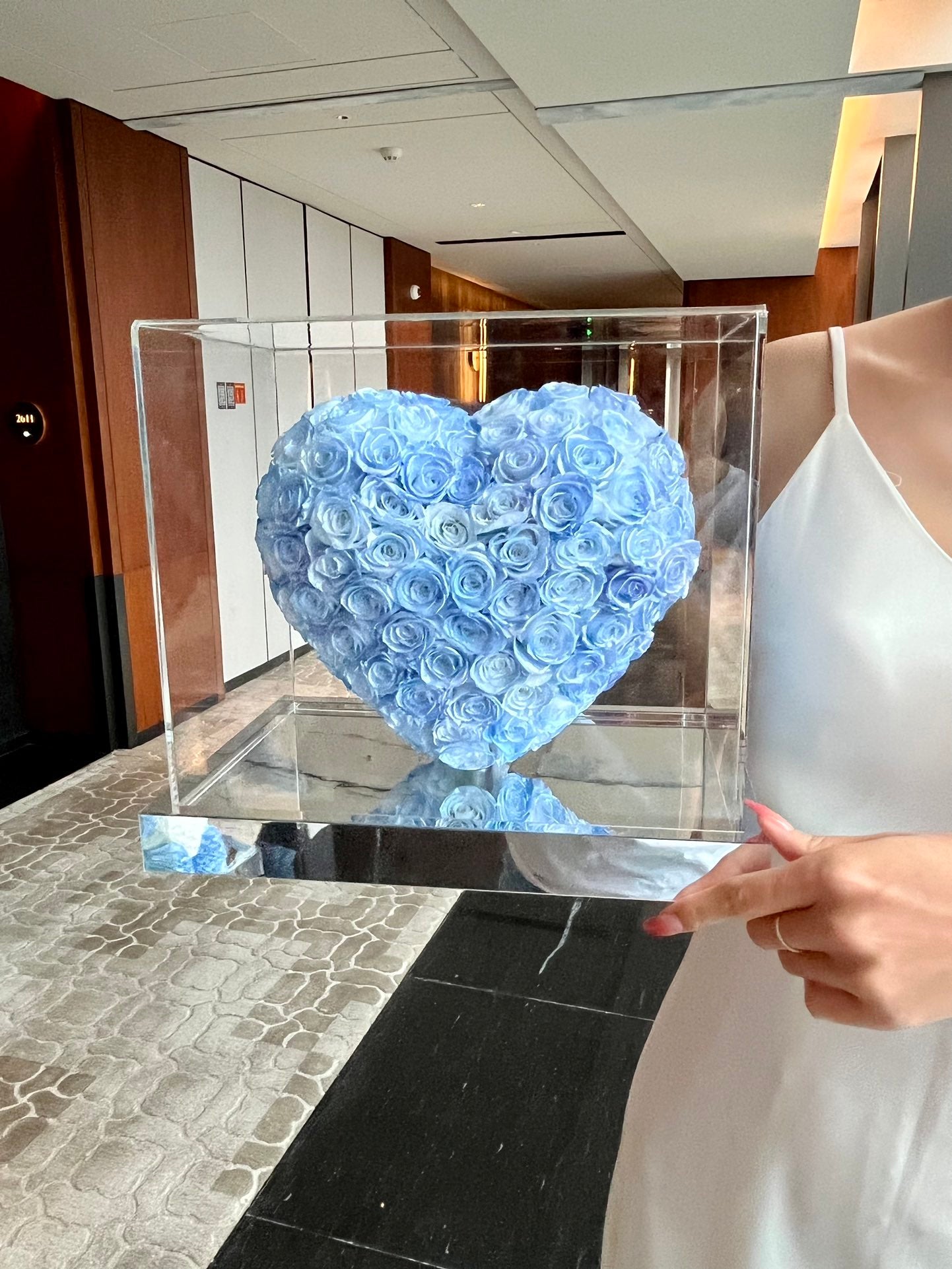 Ice blue 🩵3D Love Heart Shaped Preserved Roses Box 🇸🇬 SG In Stock