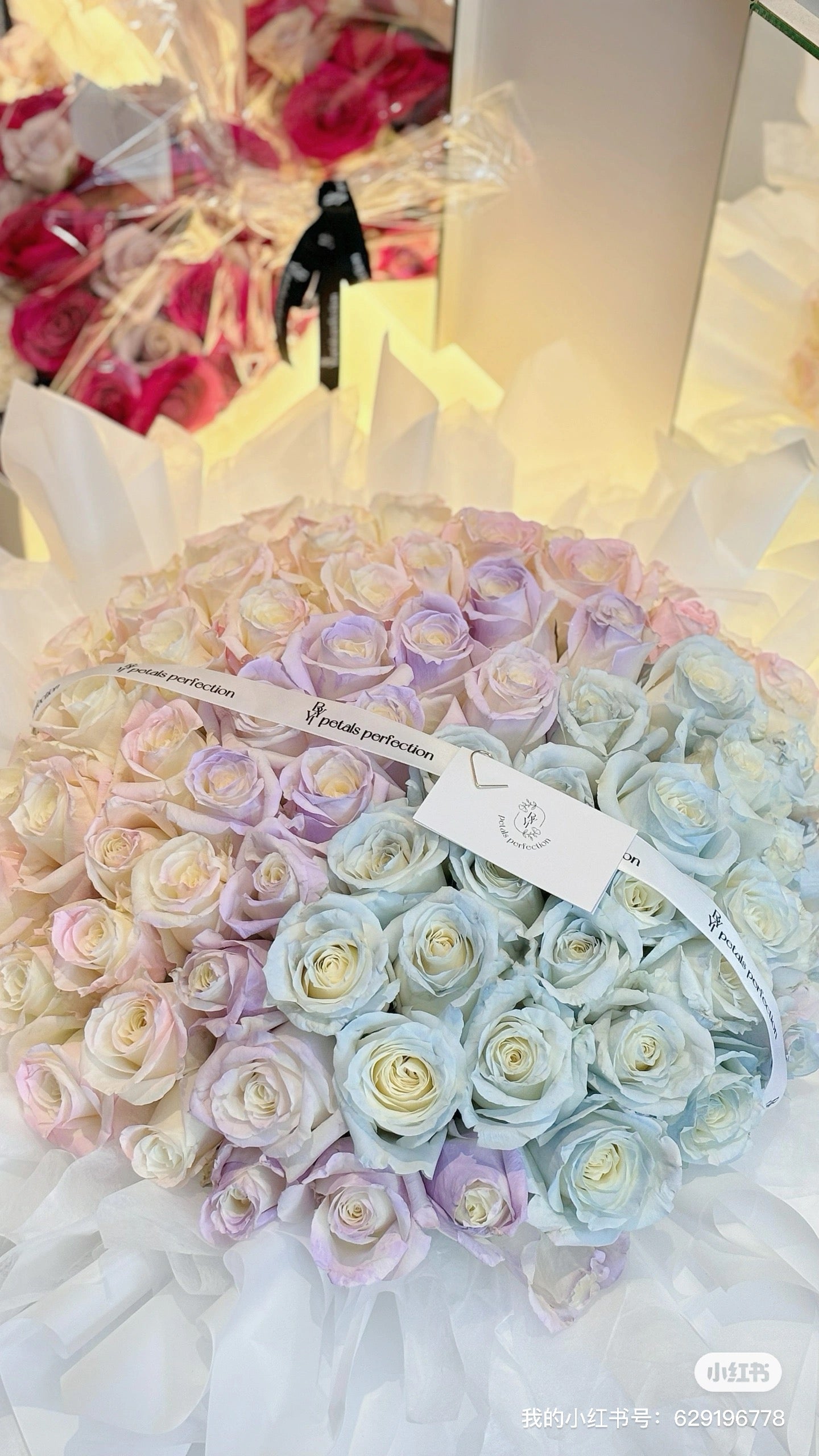 Aurora Fresh Roses Bouquet 99stk