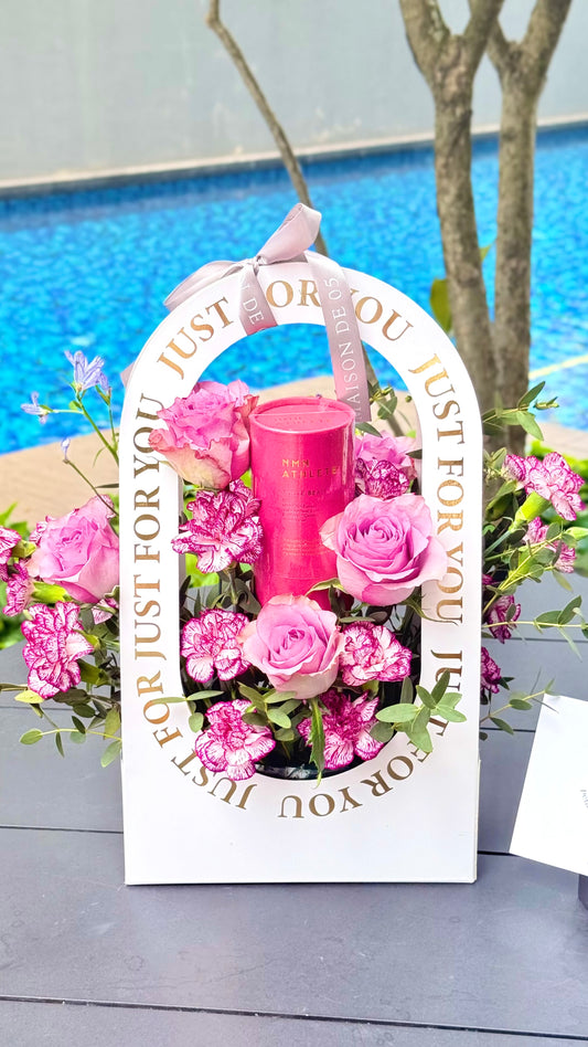 Mother’s Day NMN White Beauty Fresh Flowers Gift Box 🇸🇬 SG In Stock