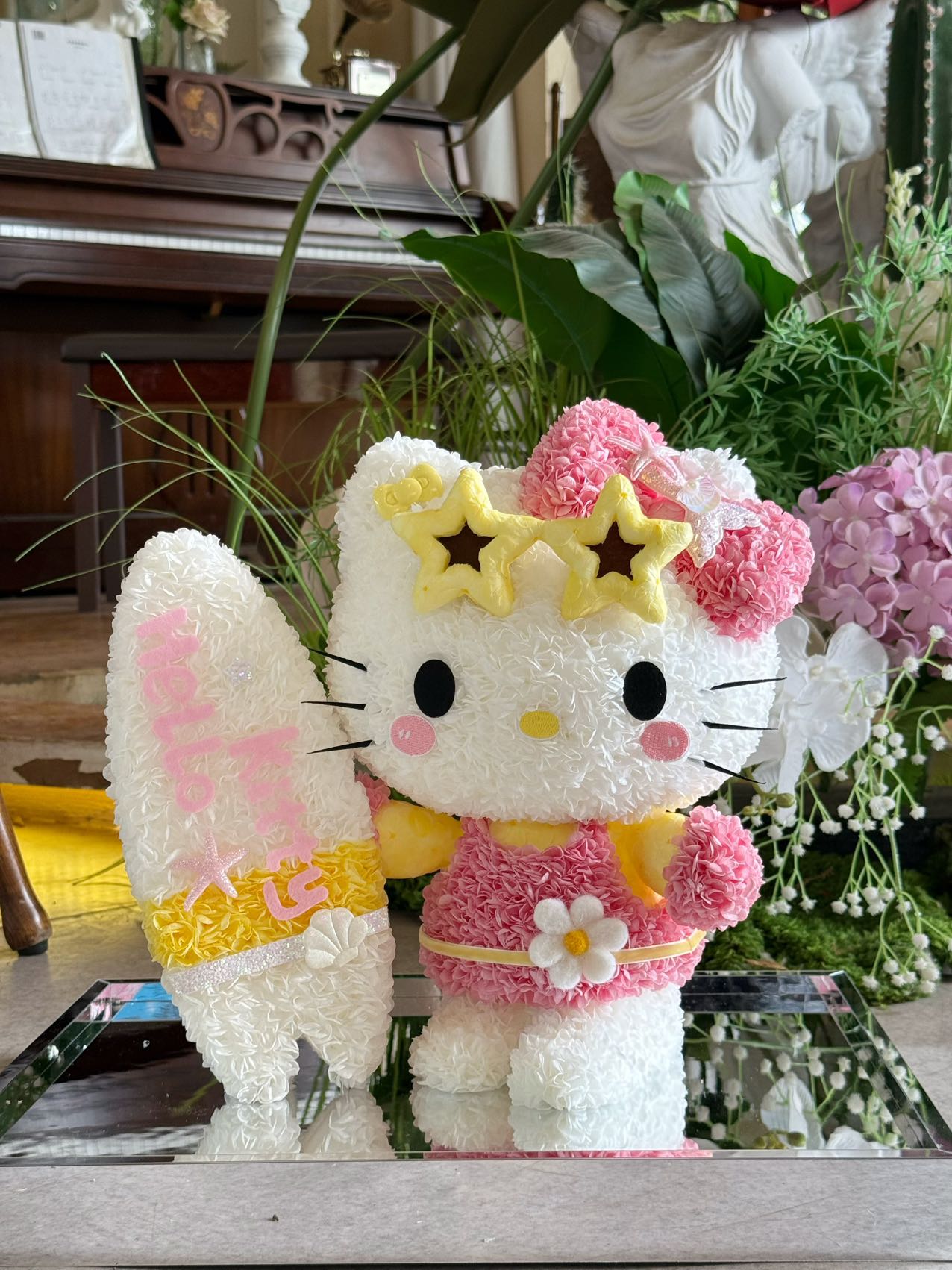 Surf Board Bikini Kitty Preserved Flowers Box 🏄🏻‍♀️