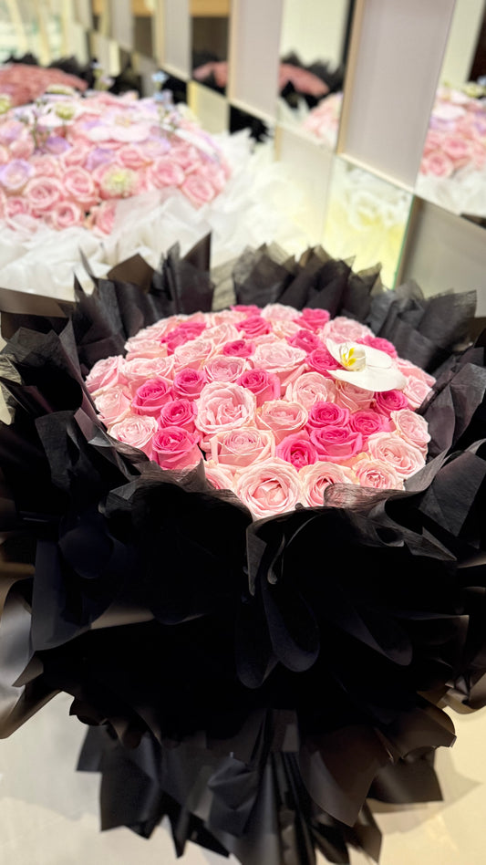 Pink Mixed Fresh Roses Bouquet 52stk