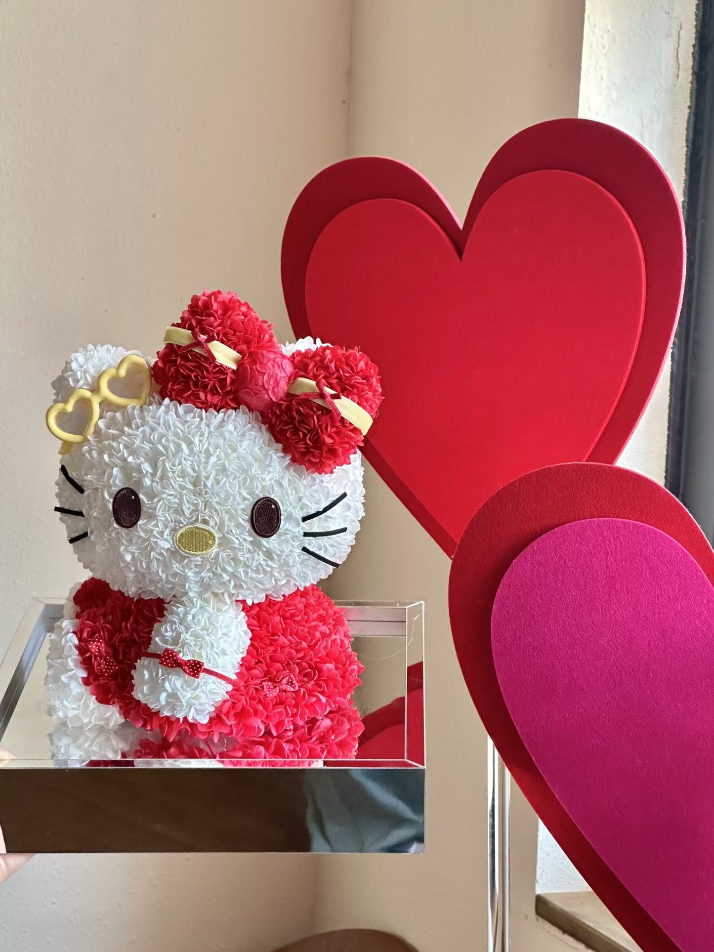 Hello Kitty 💌 Preseved Flowers Gift Box 🇸🇬 SG In Stock