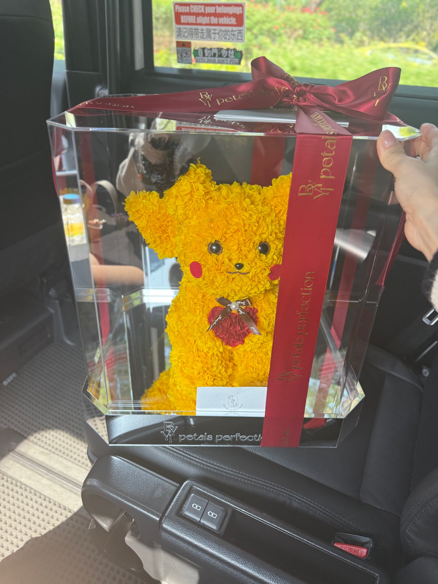 Pikachu Preserved Flowers Box 🇸🇬 SG In Stock