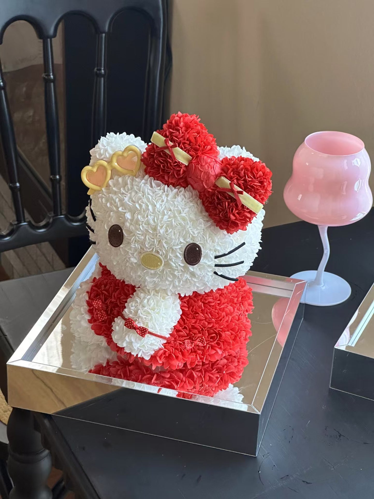 Hello Kitty 💌 Preseved Flowers Gift Box 🇸🇬 SG In Stock