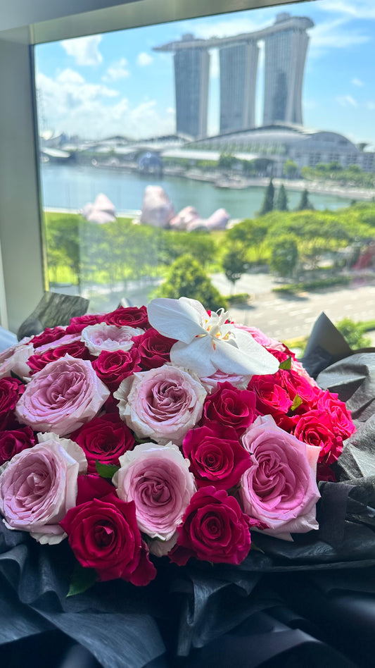 Floyd Pink Roses Phalaenopsis Bouquet 💐 60stk