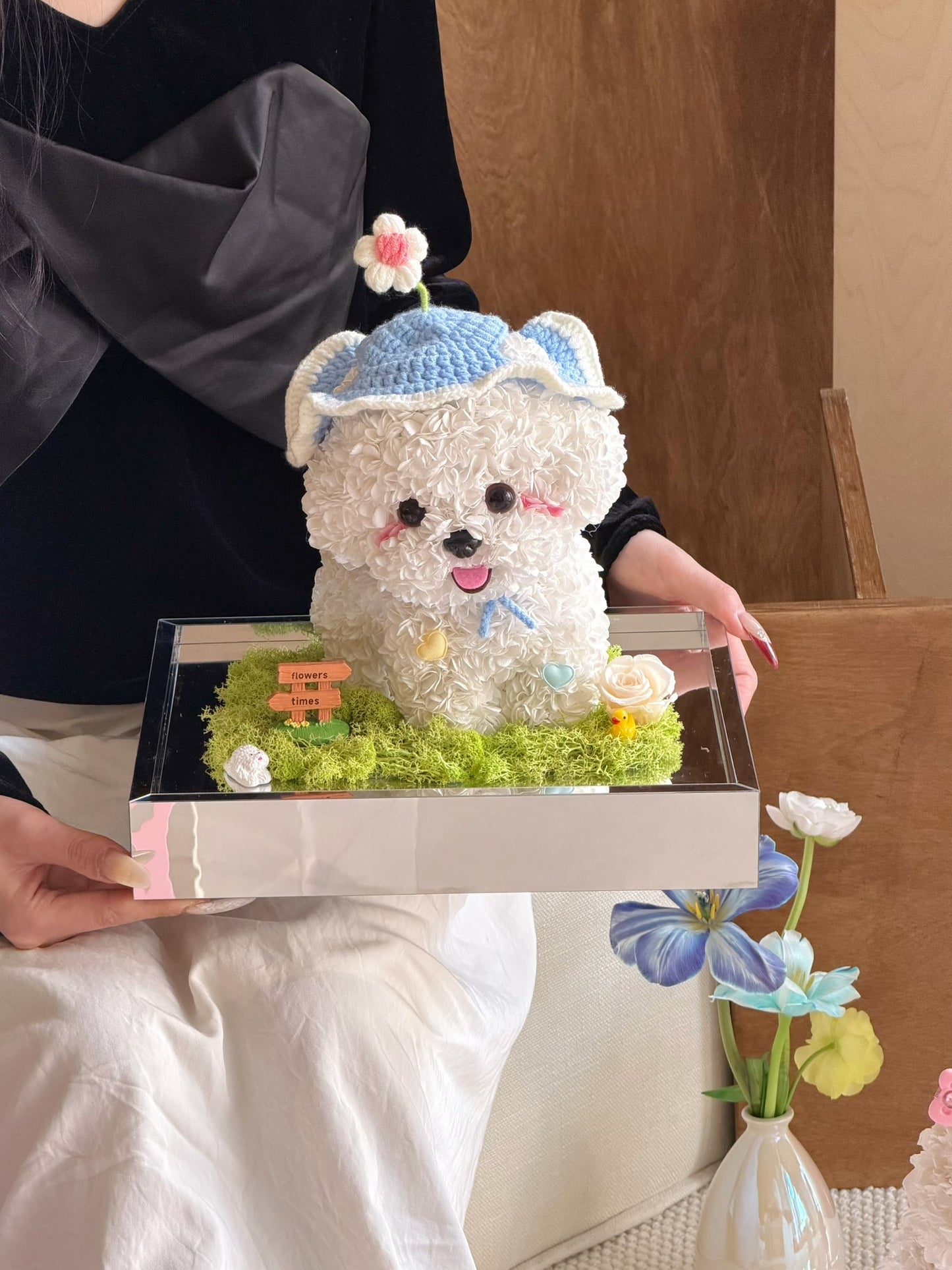 Puppy Love Preserved Flowers Box 👒