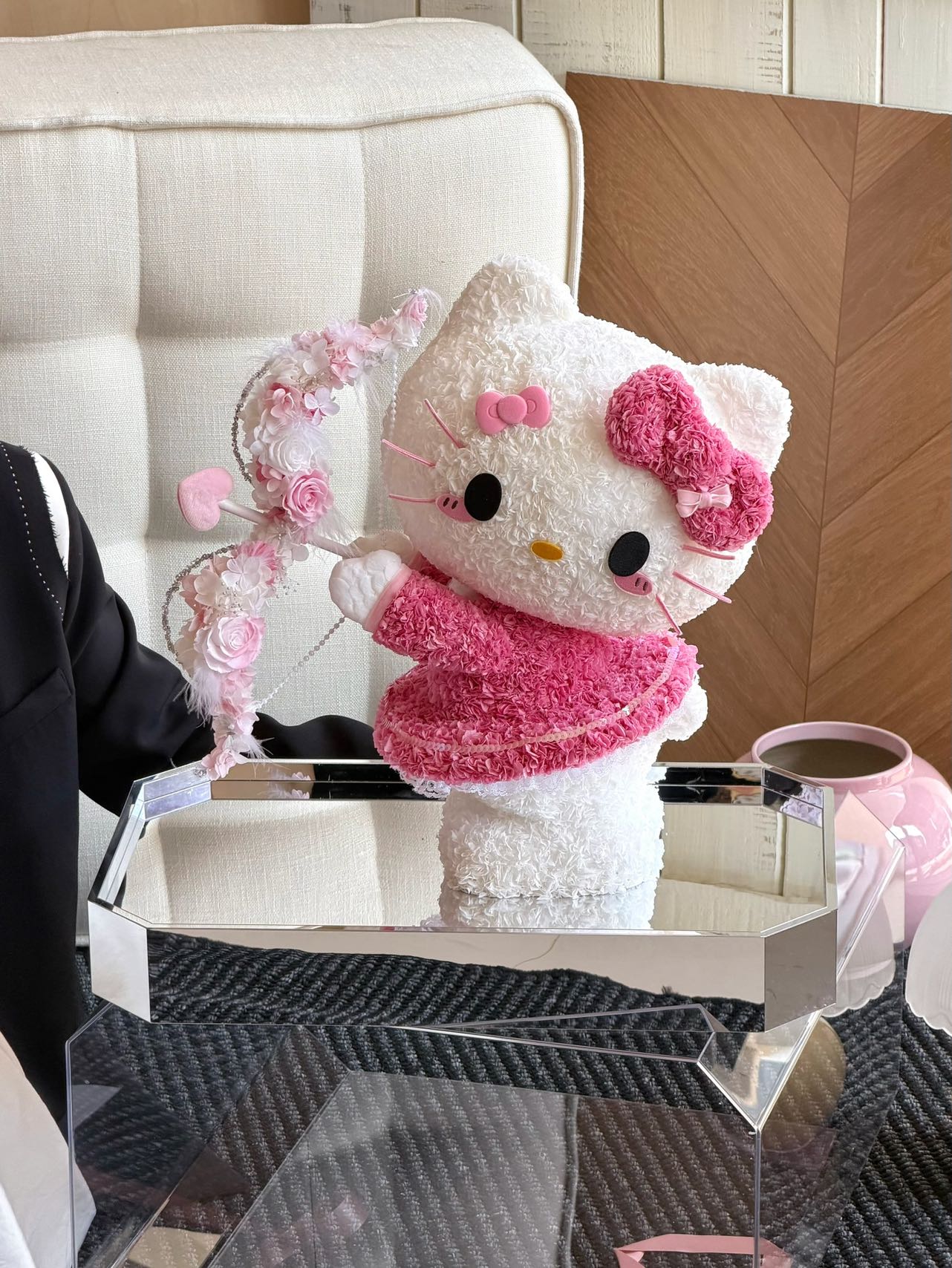 Giant Love Hello Kitty Preserved Flowers Box 🇸🇬 SG In Stock