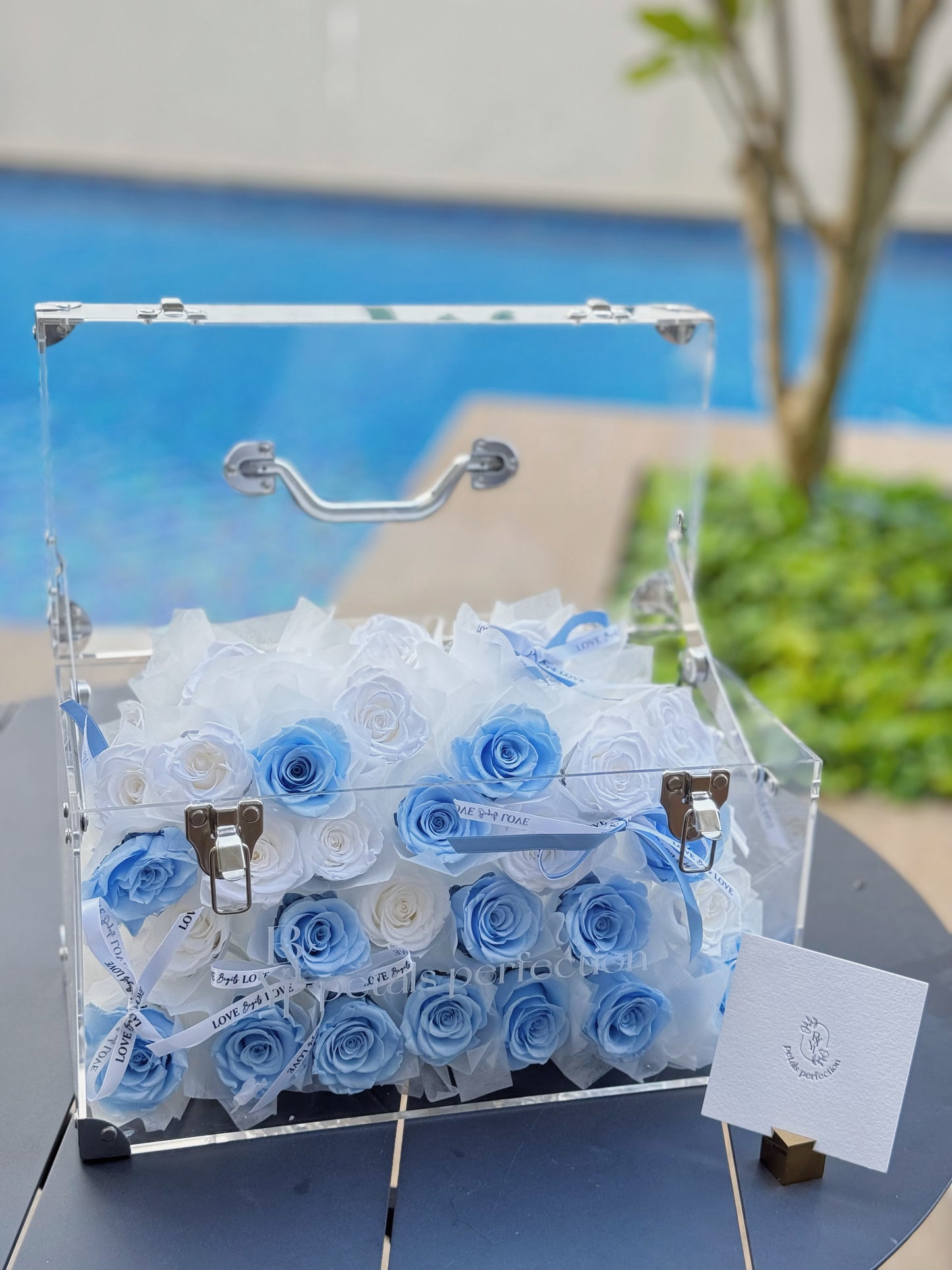 Ice Blue Preserved Roses Garden Small Size 🩵